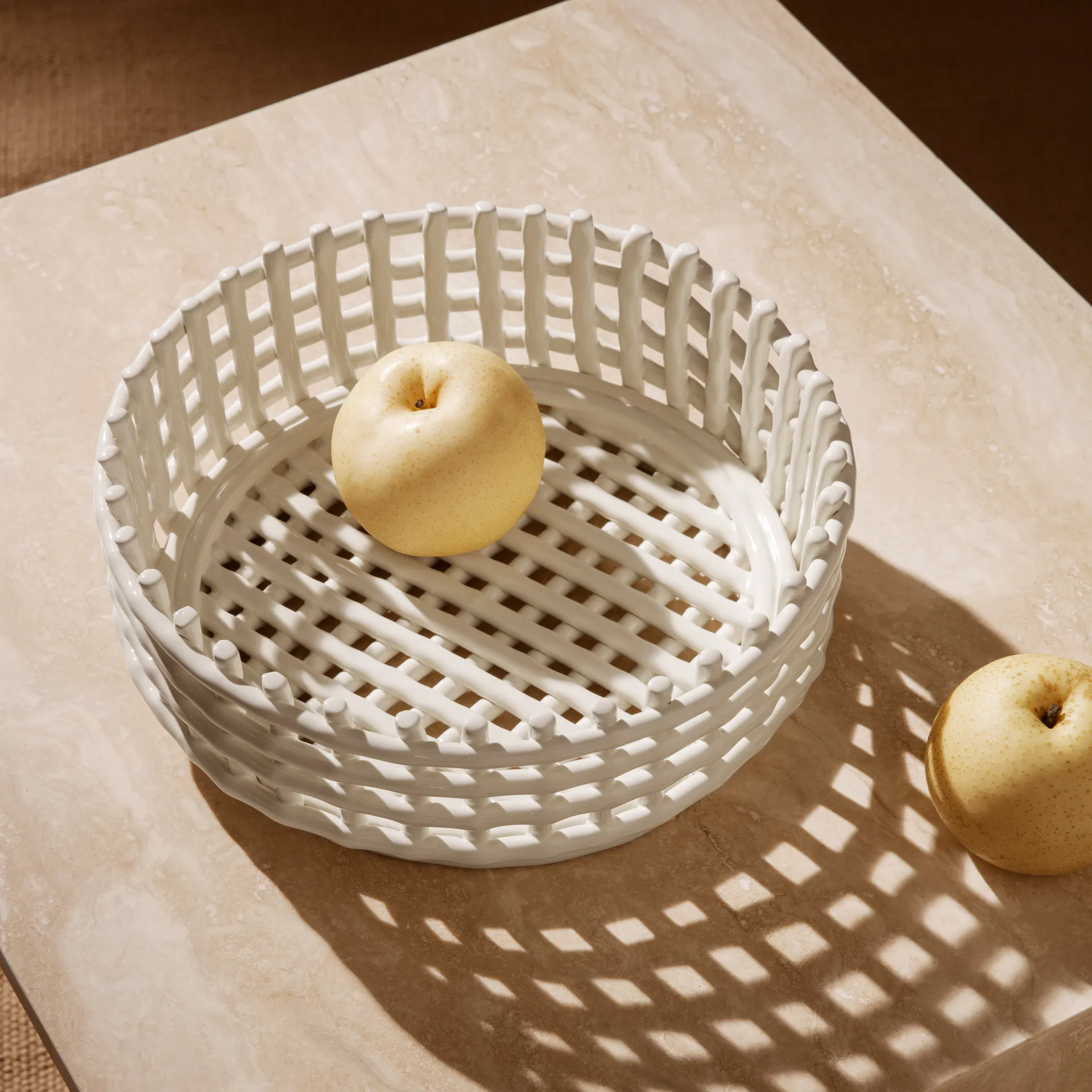 Ceramic geflochtene Schale, Off-white Ferm Living