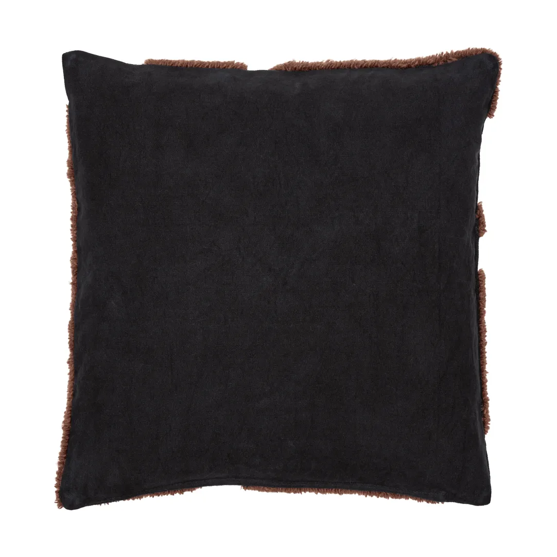 Cilla getuftetes Kissen, Black-dark chocolate 50x50 cm Ferm Living