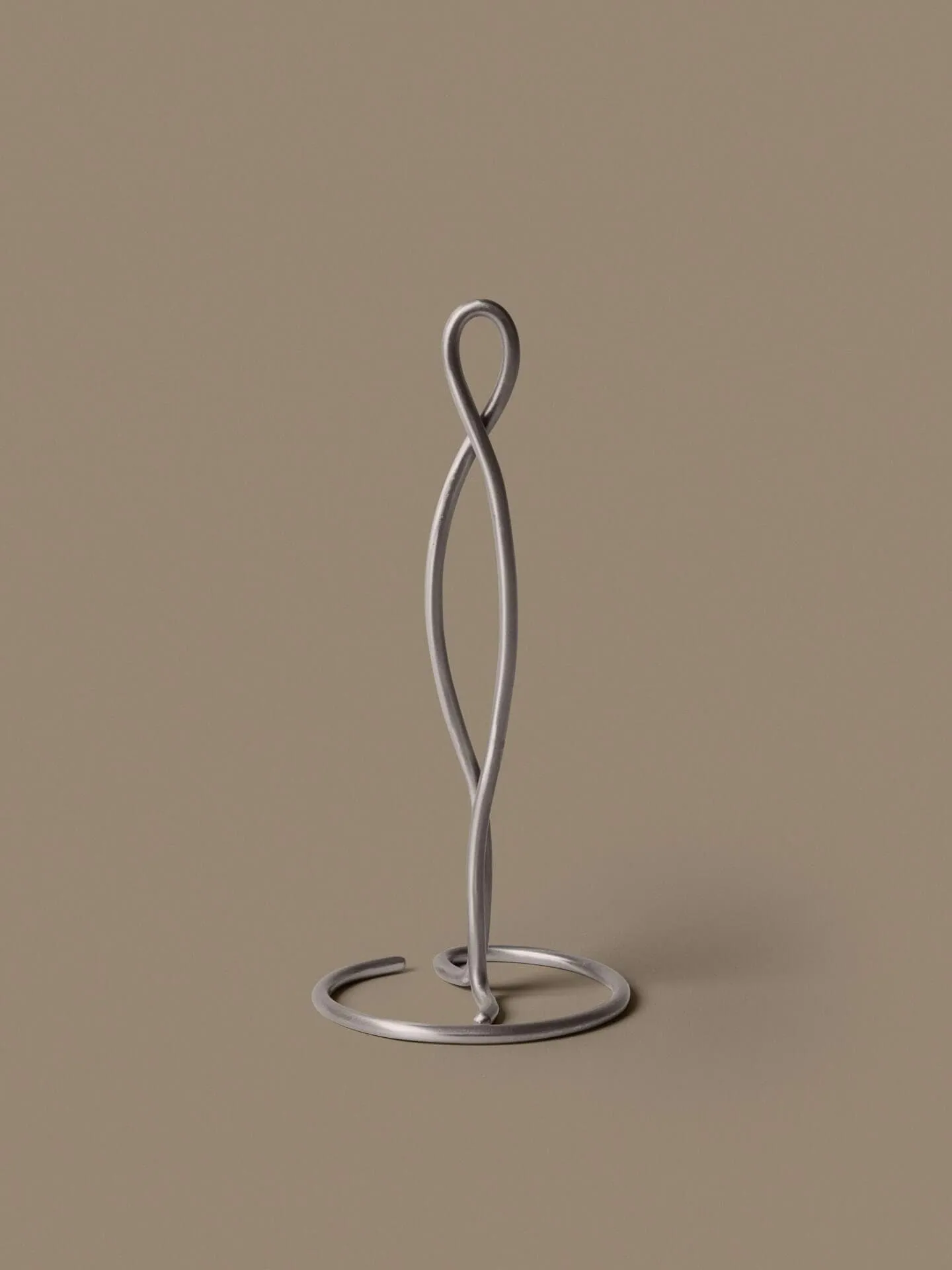 Curvature Küchenrollenhalter, Edelstahl Ferm Living