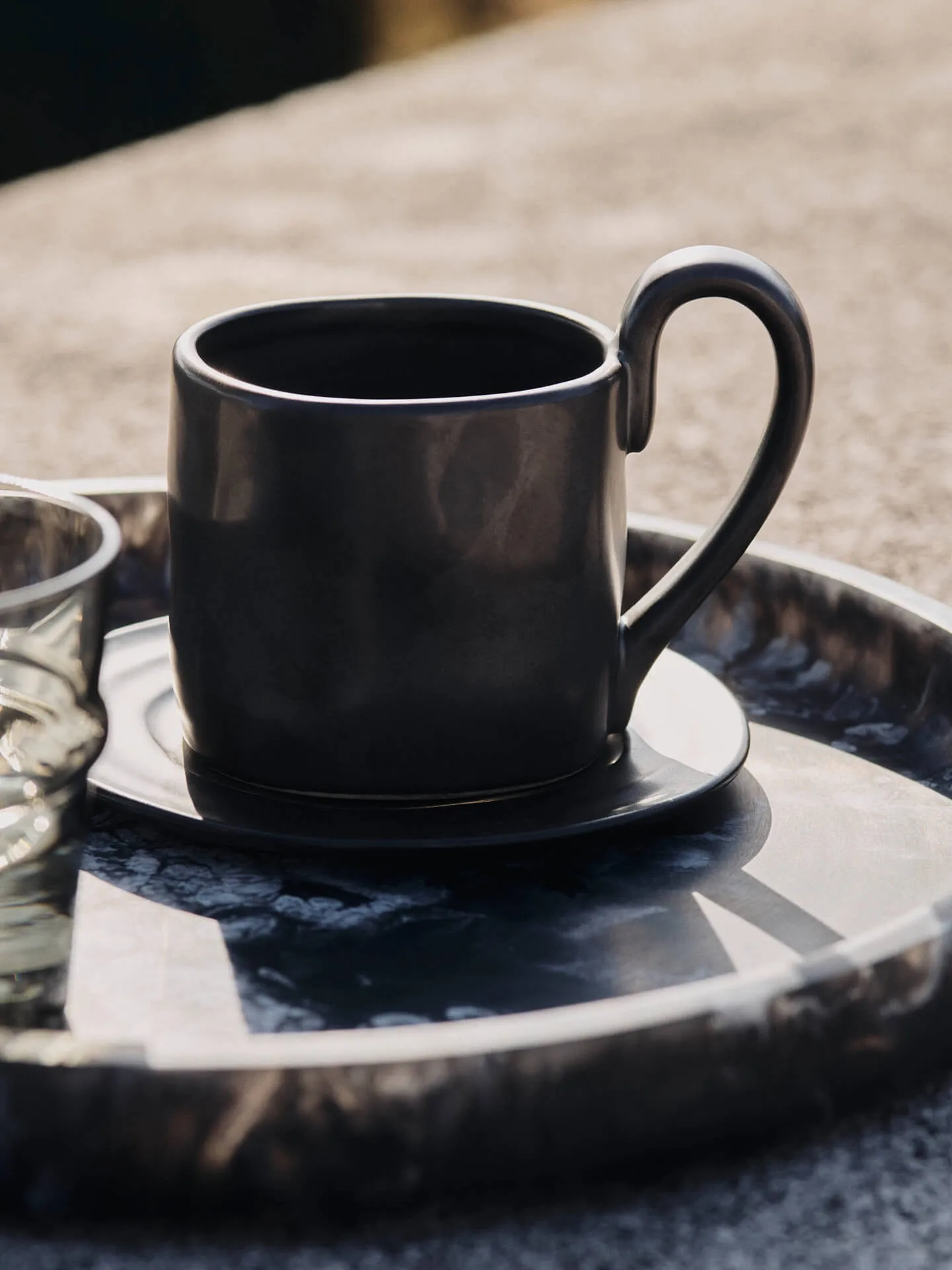 Flow Tasse mit Untertasse 25 cl, Black Ferm Living