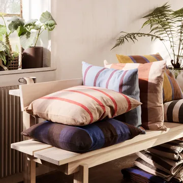 Grand Kissen 50 x 50cm - Chocolate-bright blue - Ferm Living