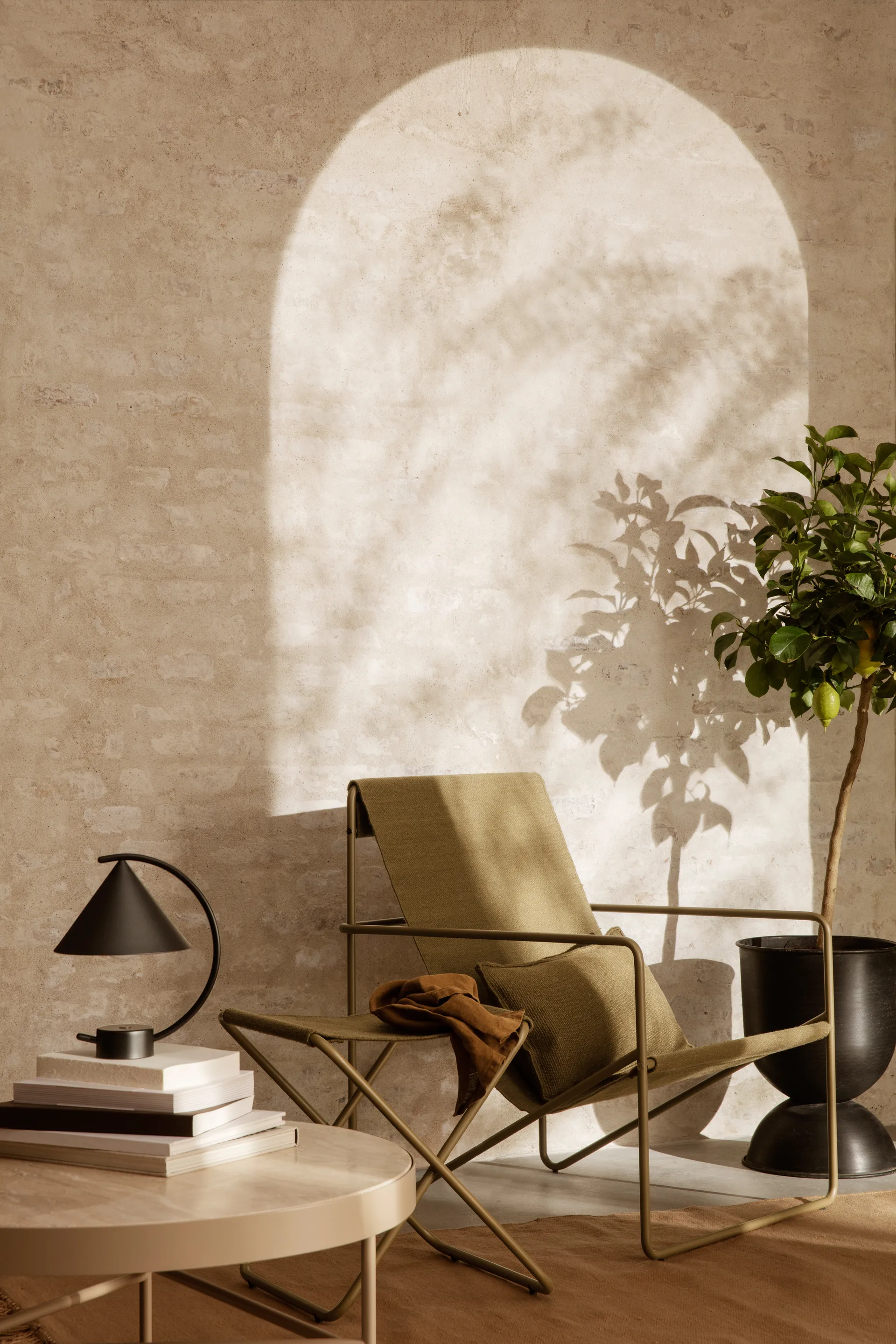 Hourglass Blumentopf groß Ø50 cm, Schwarz-dunkelgrau Ferm Living