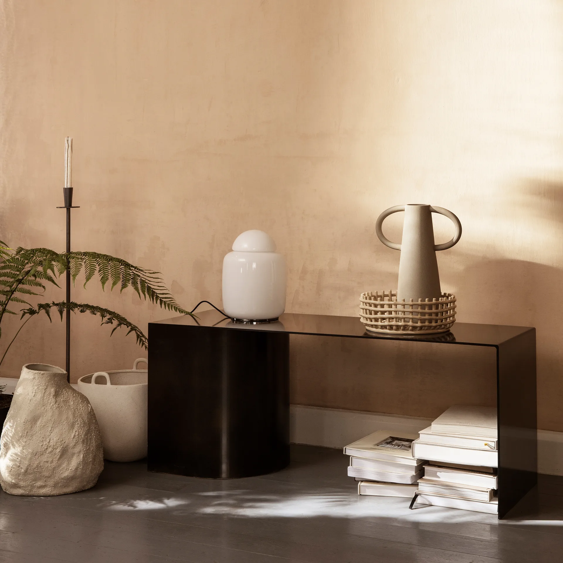 Hoy Kerzenhalter tall 86cm, Schwarz Ferm Living