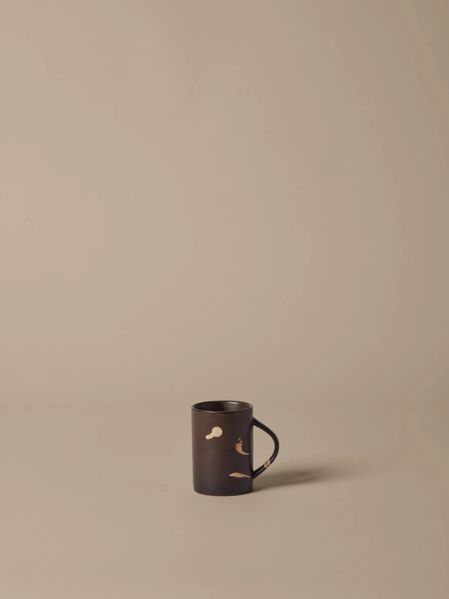 Koyo Tasse 30 cl, Dark brown-buff Ferm Living