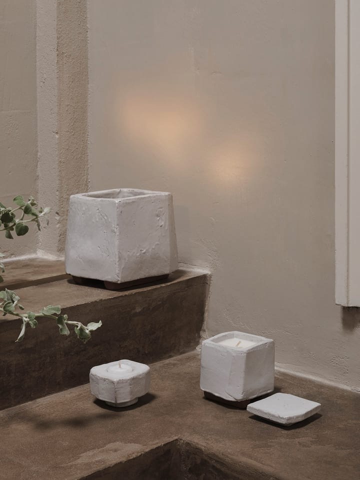Kurinu Duftkerze 40 h, White Ferm Living
