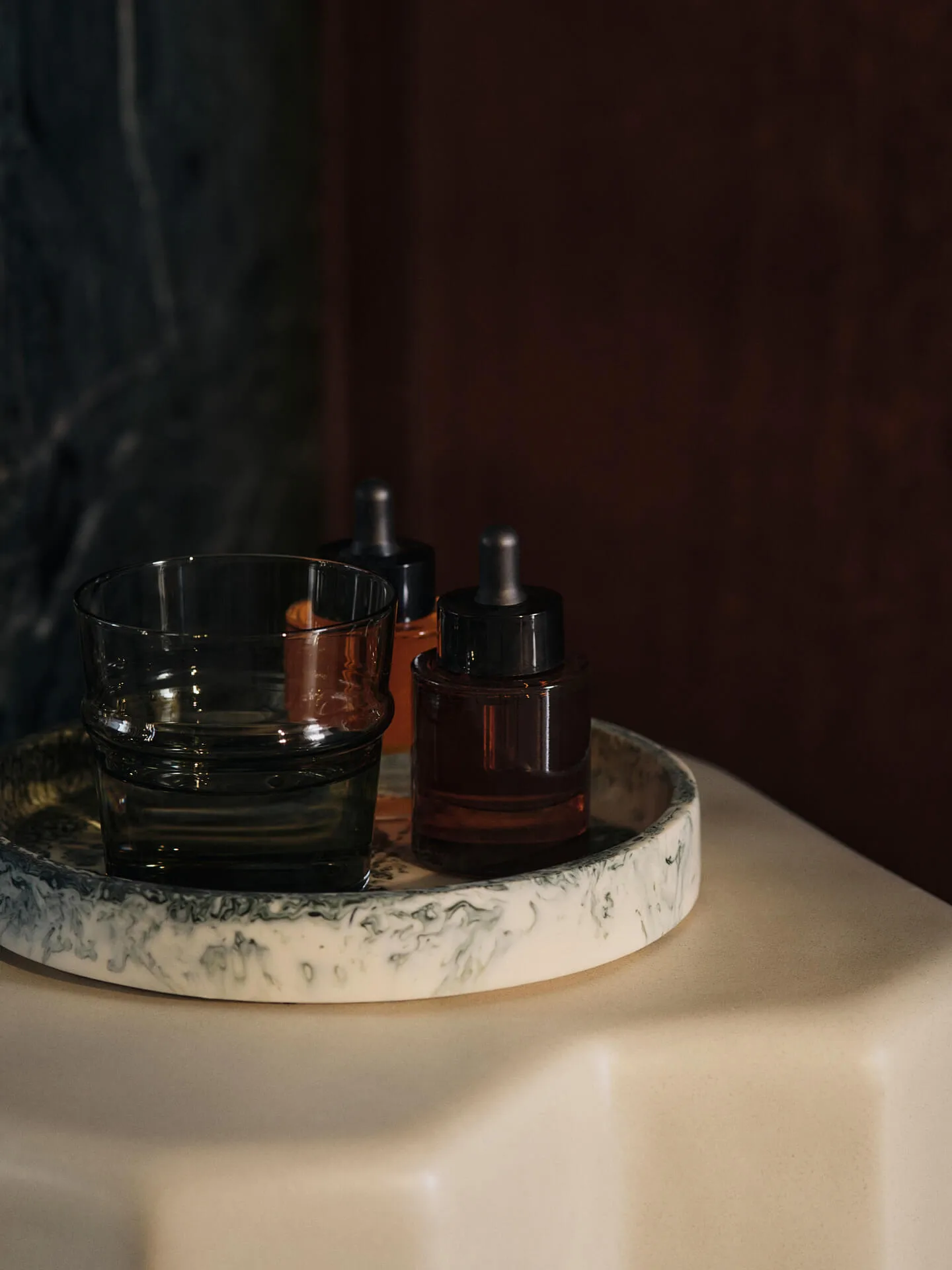 Mist Dekotablett Ø20 cm, Emerald-off-white Ferm Living