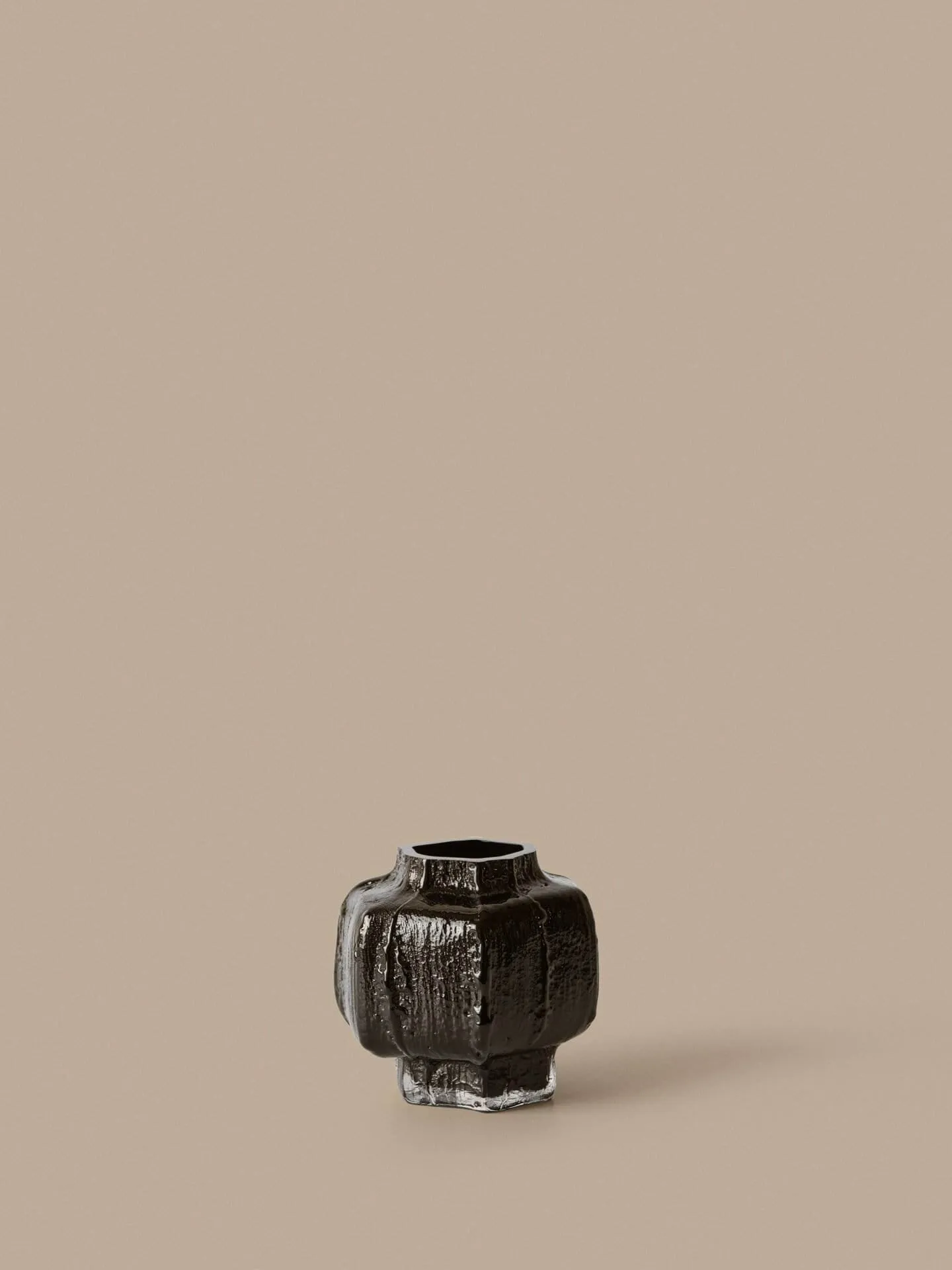 Mokuri Vase, Schwarz, 15 cm Ferm Living