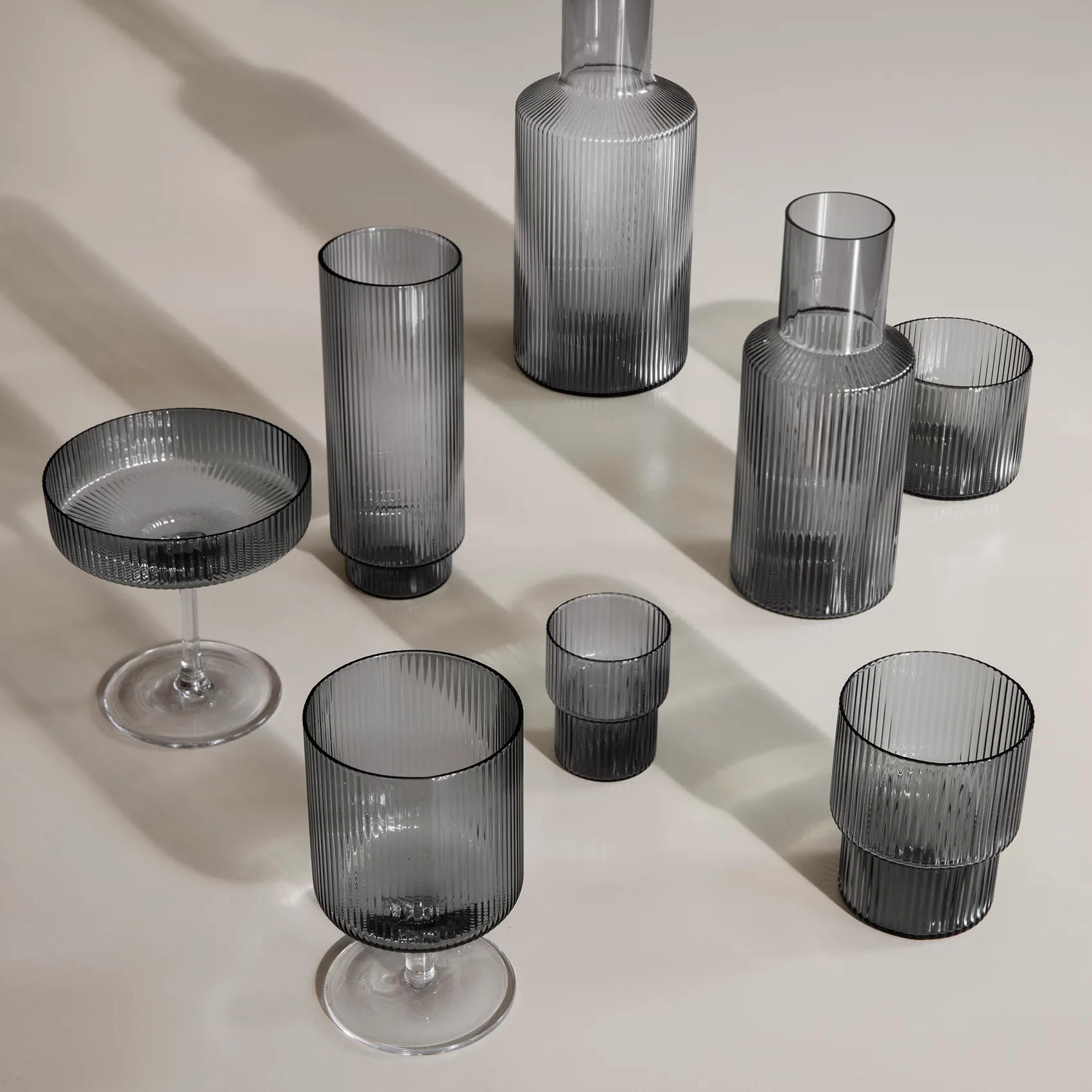 Ripple Champagnerglas 2er Pack, Smoked grey Ferm Living