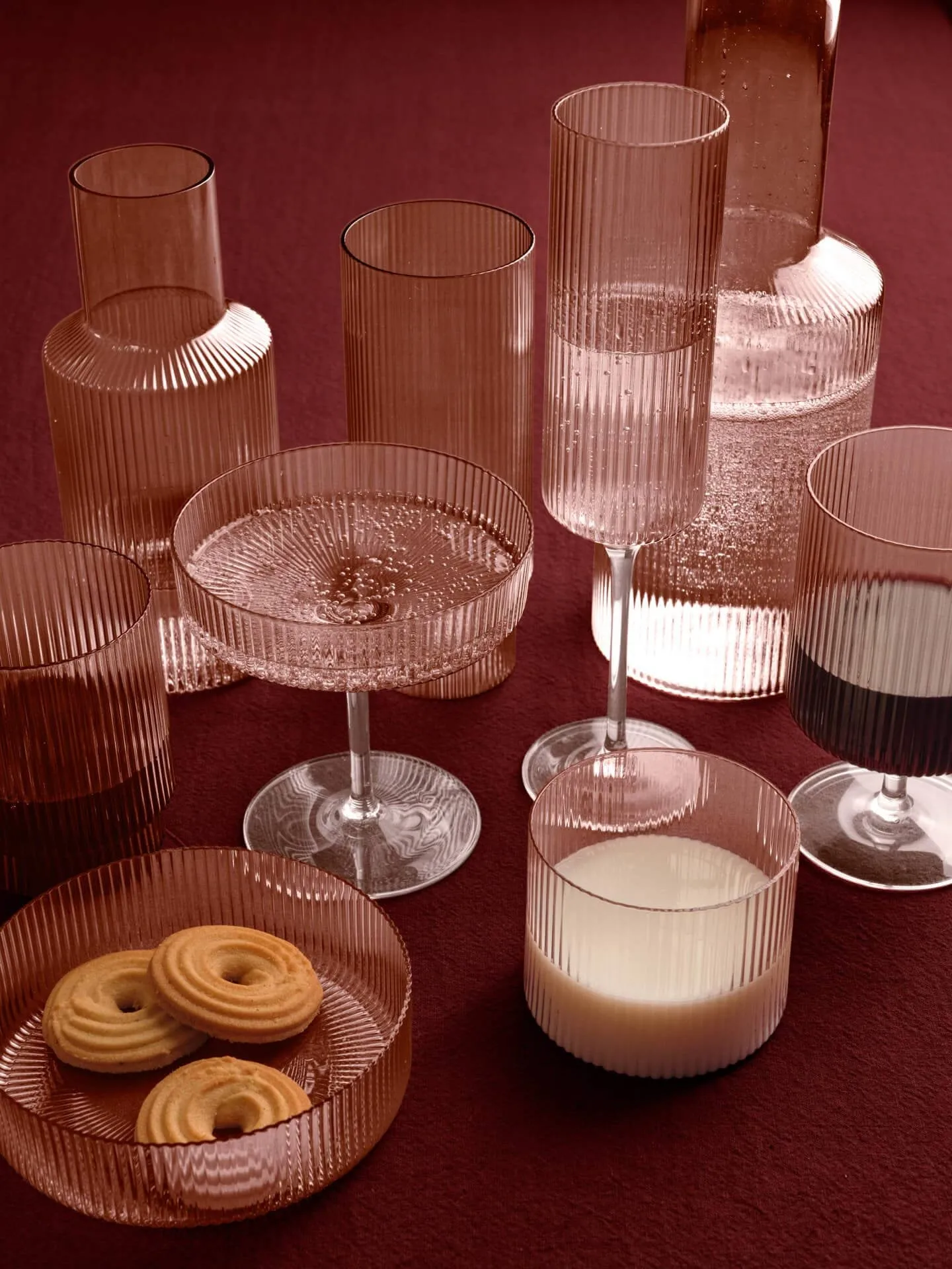 Ripple Karaffe, Blush Ferm Living