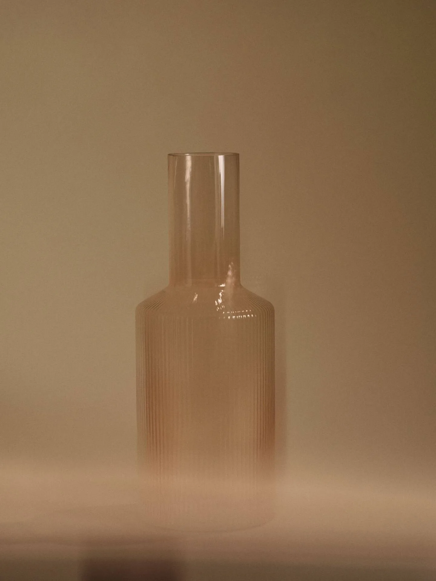 Ripple Karaffe, Blush Ferm Living