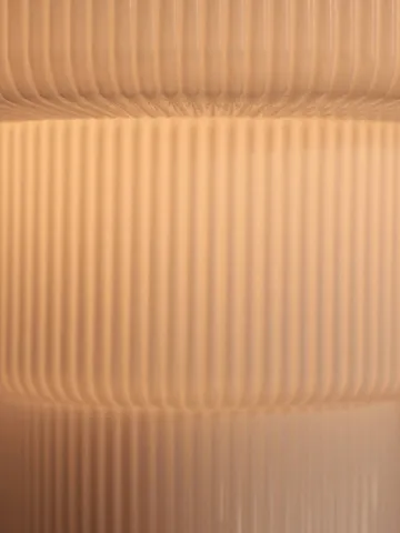 Ripple Tischlampe - Weiß, Ø28x28 cm - Ferm Living