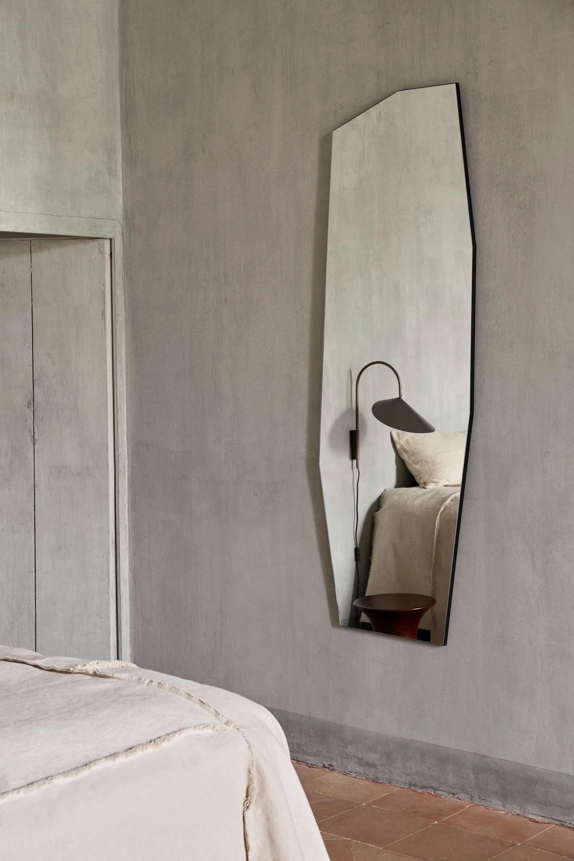 Shard Spiegel 57,8 x 165cm, Black Ferm Living