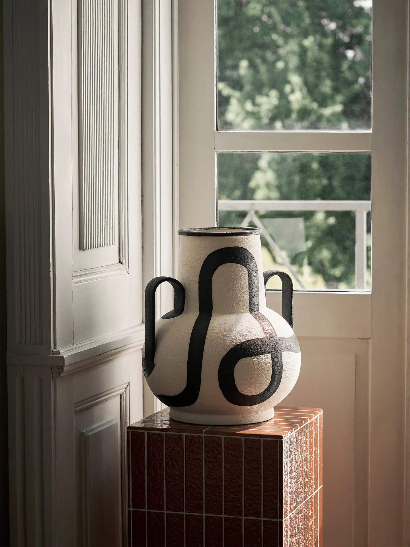 Trace Vase, Off-white Ferm Living