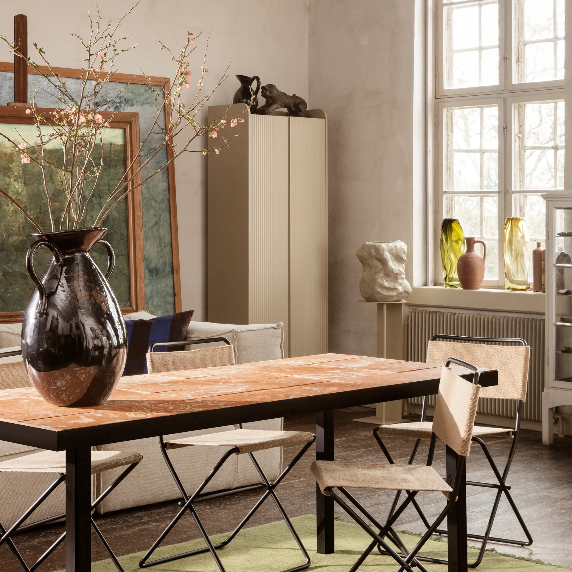 Verso Bodenvase 49cm, Schwarz-braun Ferm Living