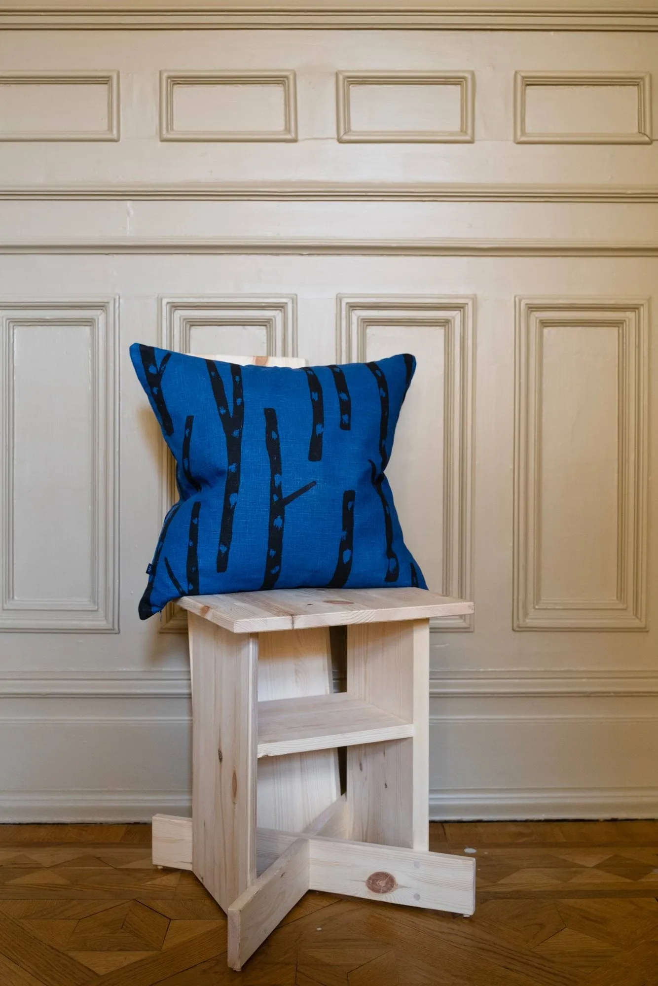 Birch Kissenbezug 48x48 cm, Blau-Schwarz Fine Little Day