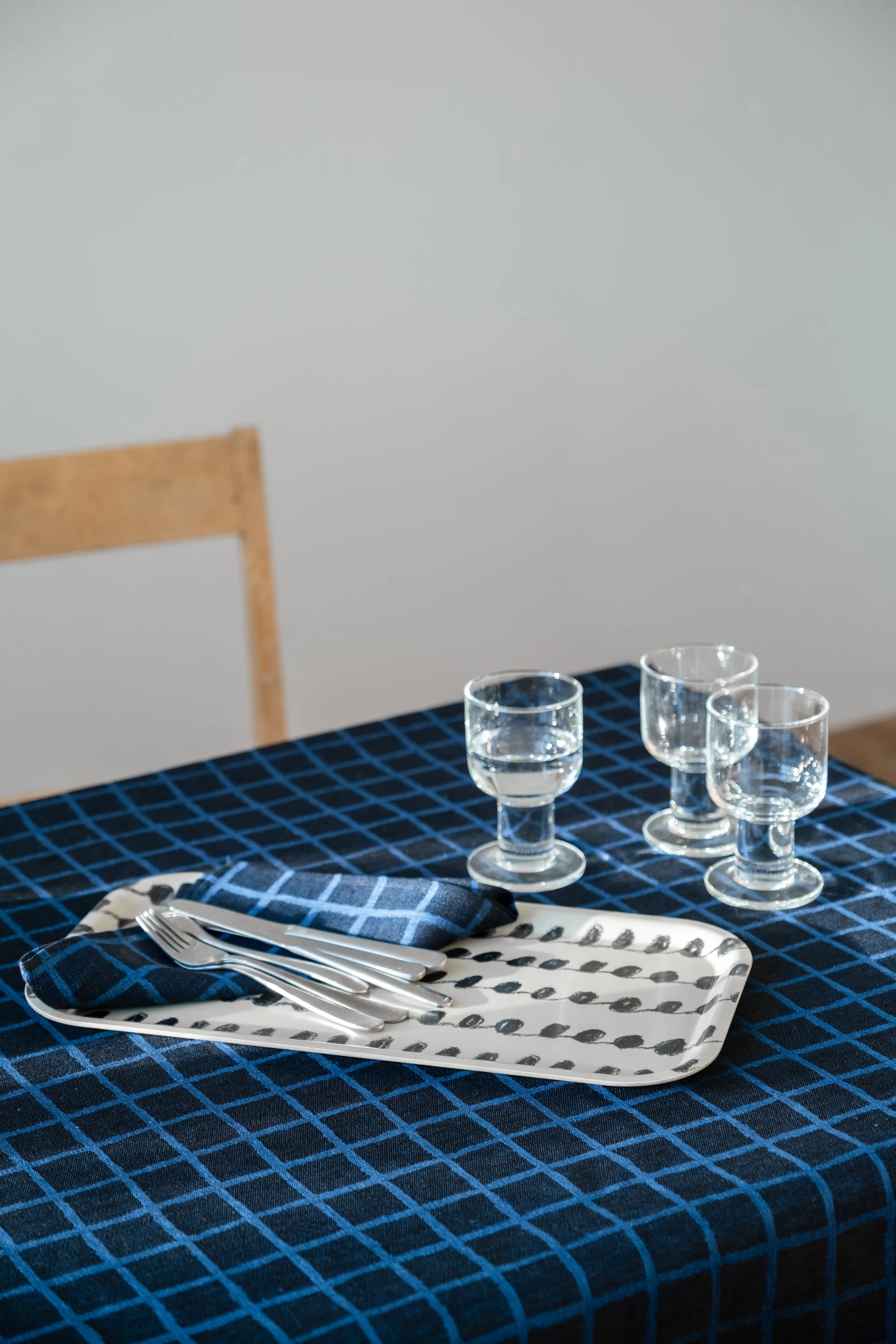 Dot Tablett 22 x 43cm, Black-white Fine Little Day