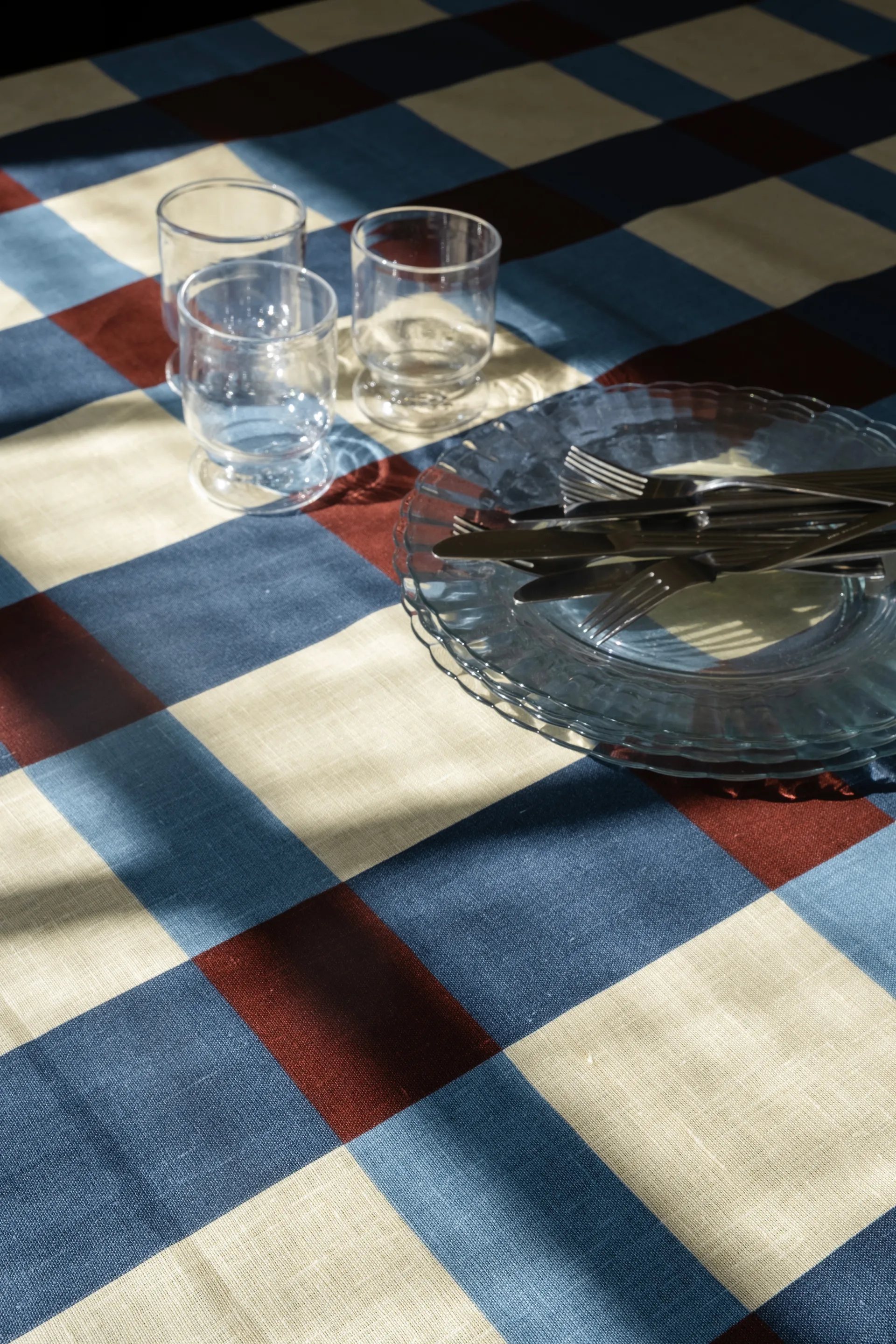 Fält Tischdecke 149x250 cm, Plum Fine Little Day