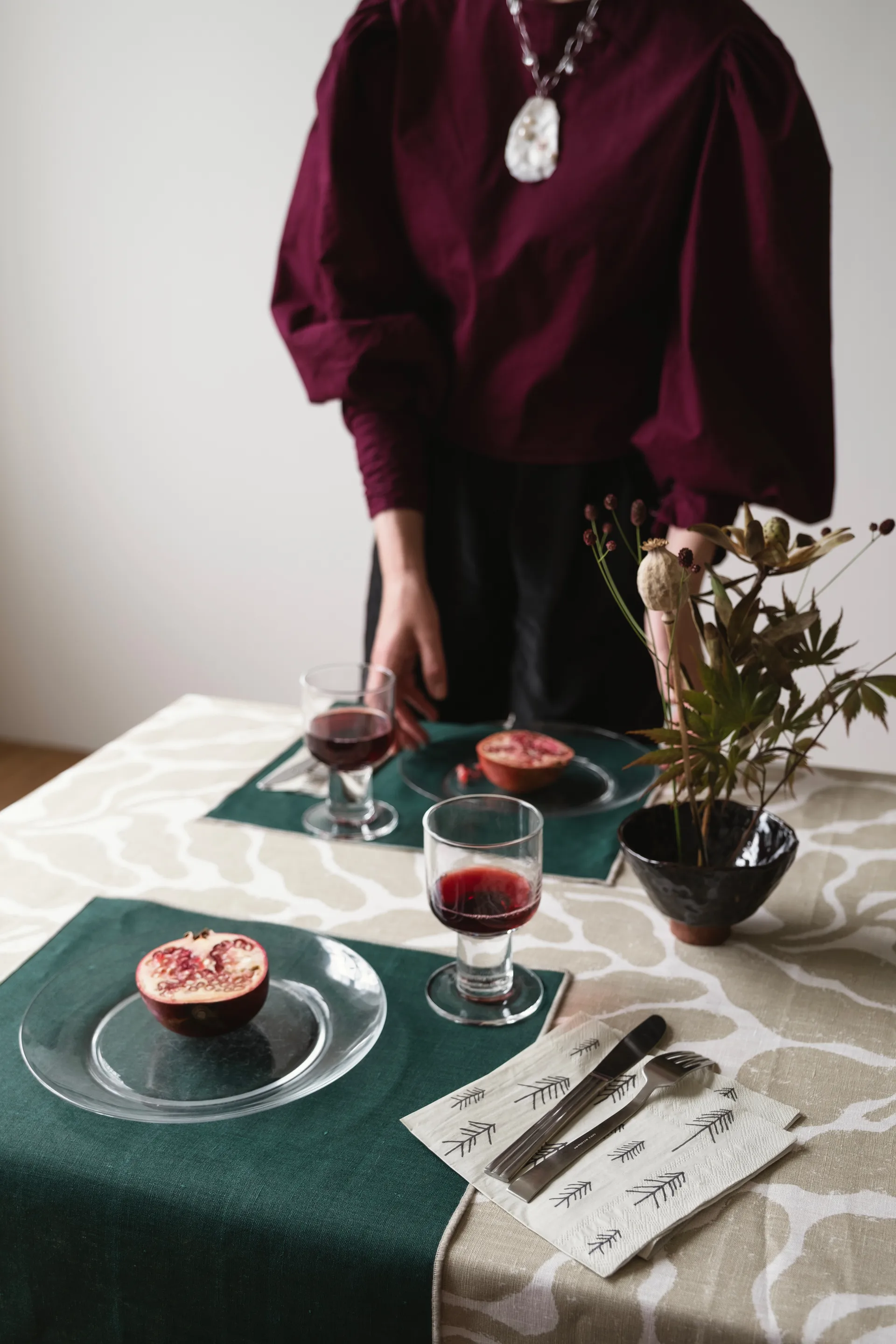Leaves Tischdecke 149x250 cm, Sand Fine Little Day