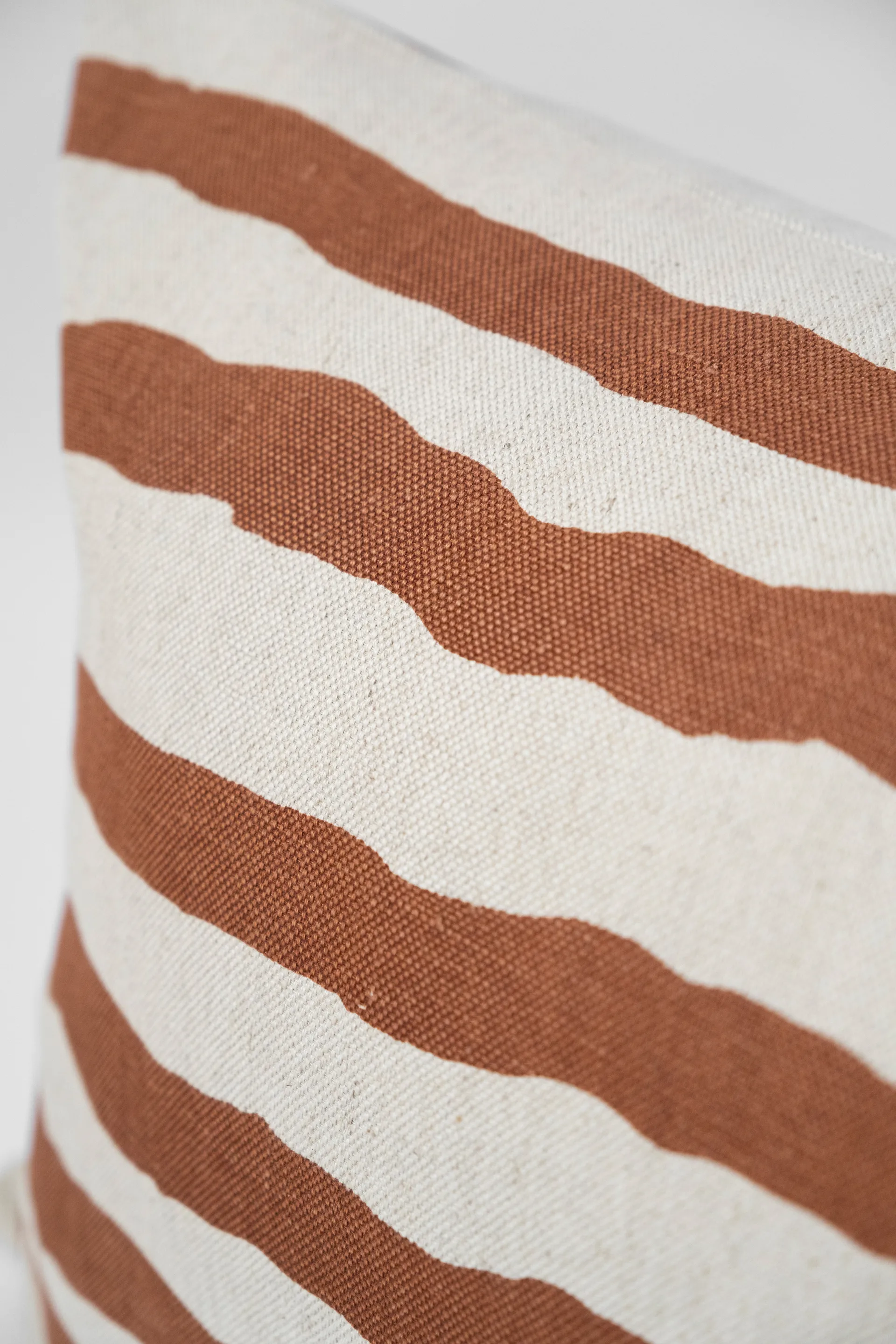 Rand Kissenbezug, Terracotta, 48x68 cm Fine Little Day
