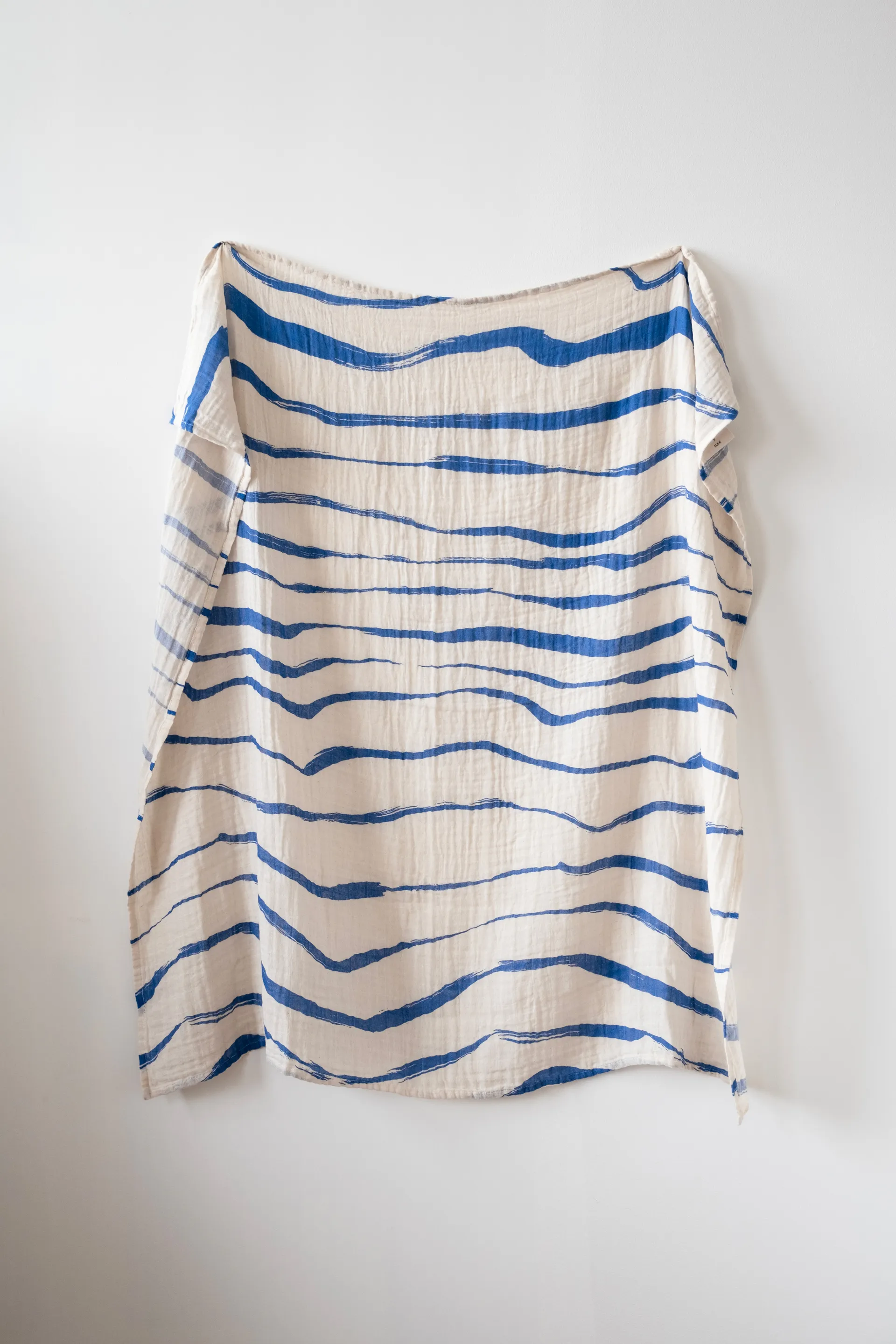 Våg Muslindecke 120 x 120cm, Blue Fine Little Day