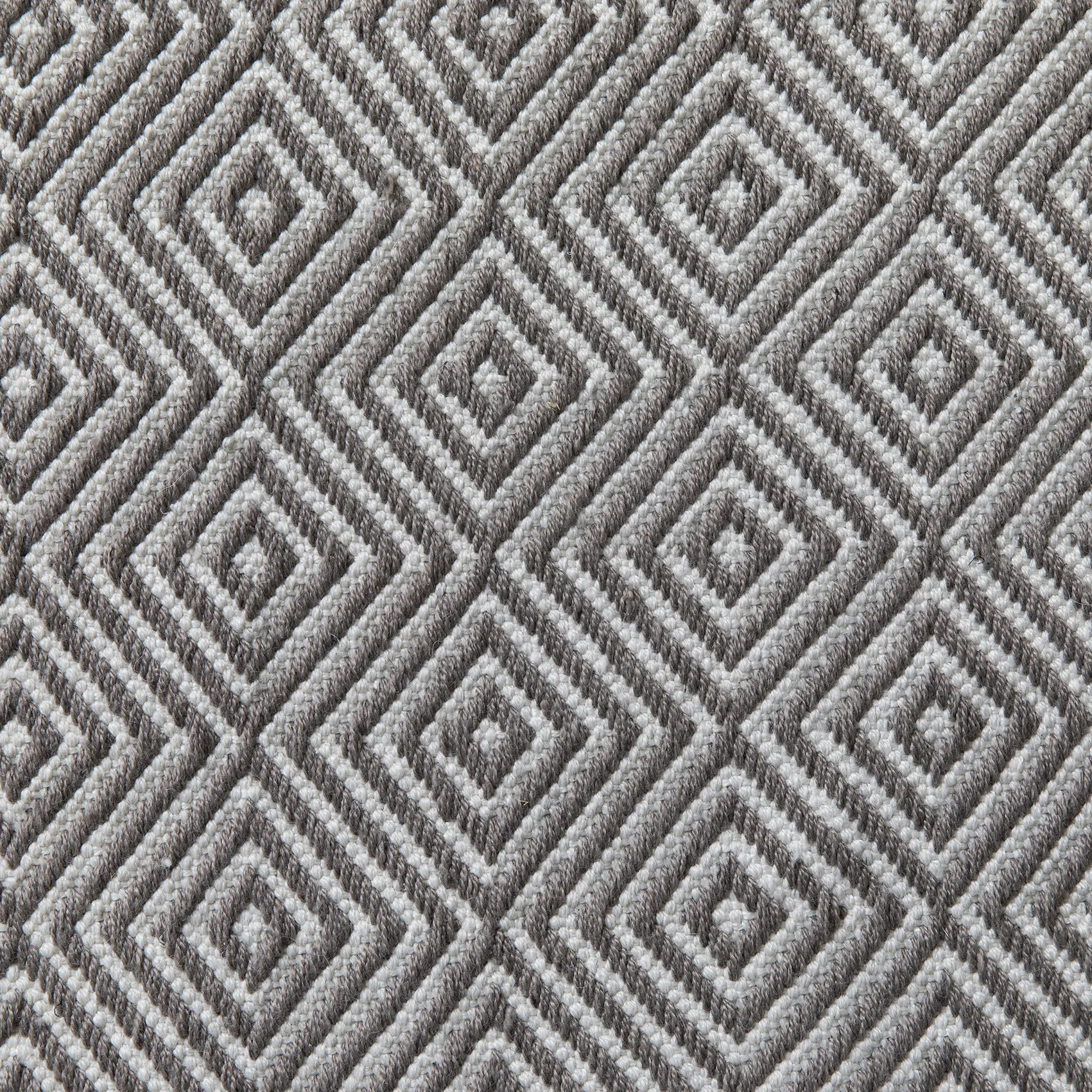 Diamond Teppich 140 x 200cm, Grey Formgatan