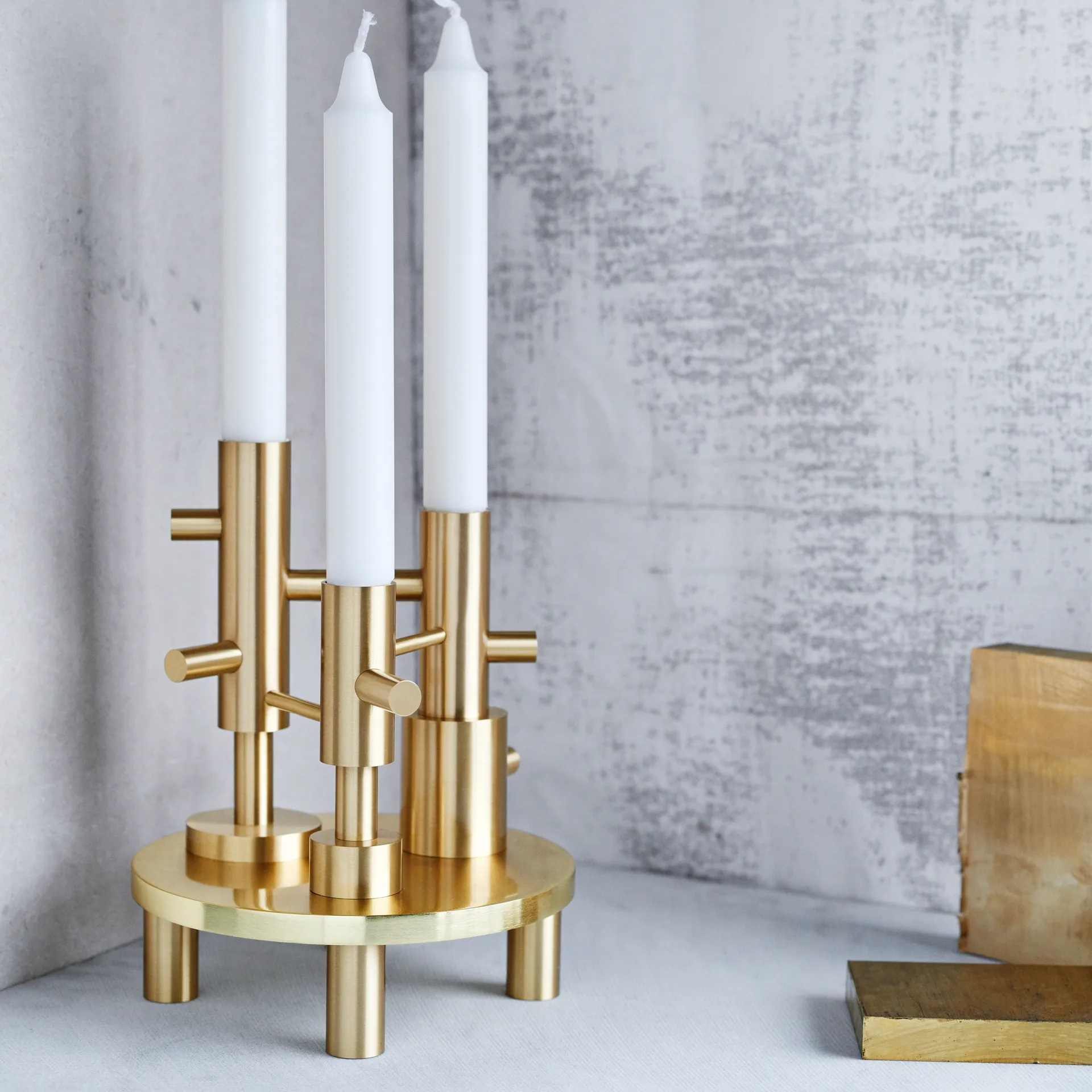 Jaime Hayon Kerzenhalter large, Messing Fritz Hansen