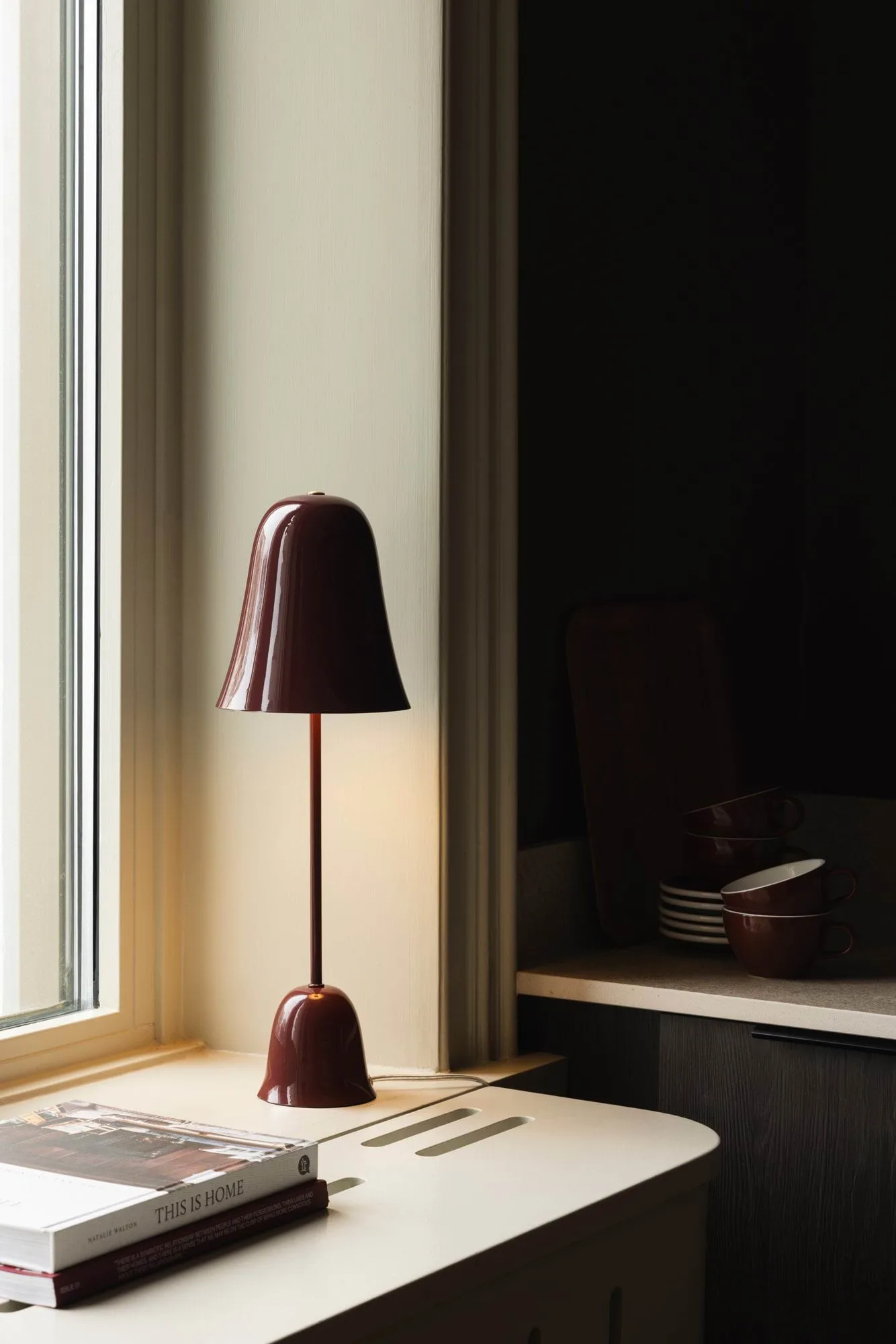 Blåklockan Tischlampe, Winröd (Rot), Ø16xH50 cm Globen Lighting