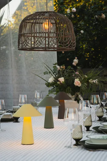 Cannes portable Tischleuchte - Hafergelb - Globen Lighting