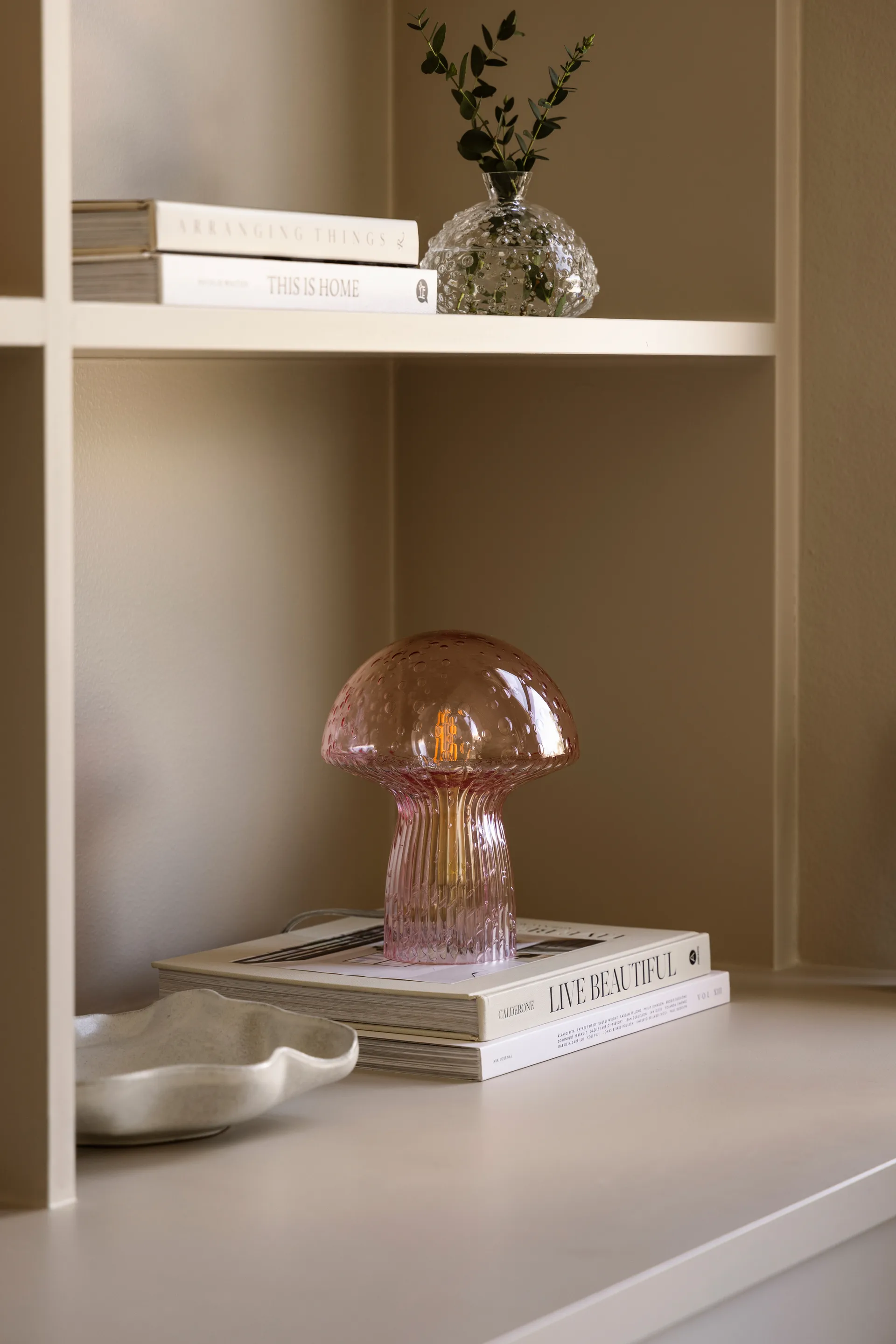 Fungo Tischleuchte Special Edition Rosa, Ø16 cm, H:20 cm Globen Lighting