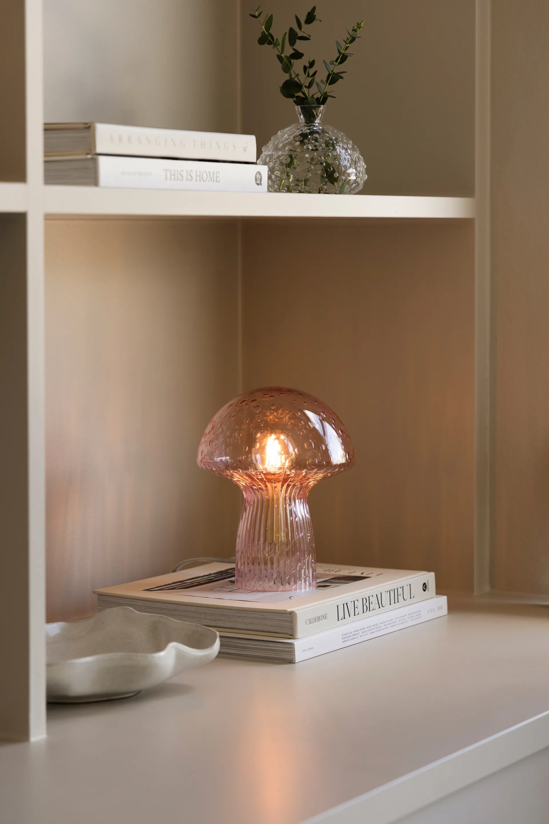 Fungo Tischleuchte Special Edition Rosa, Ø16 cm, H:20 cm Globen Lighting