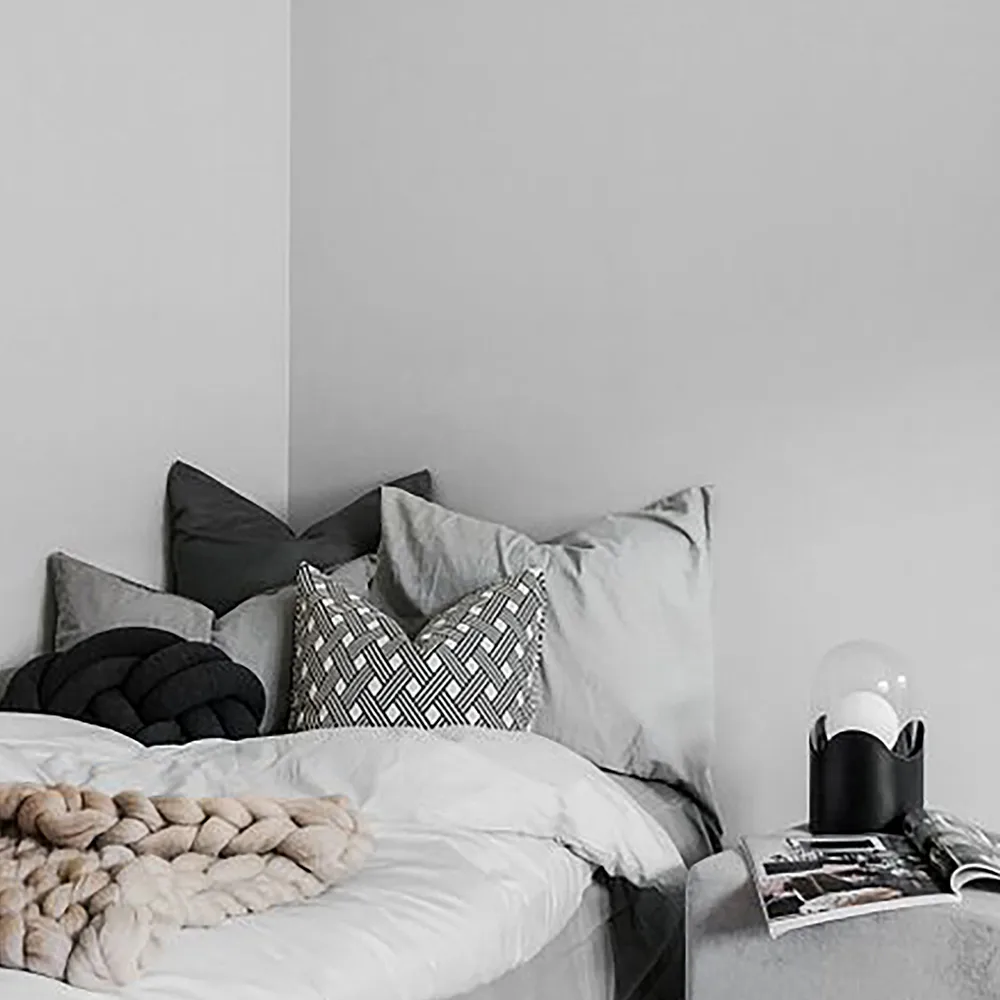 Ghost Tischleuchte, Beige, Klarglas Globen Lighting