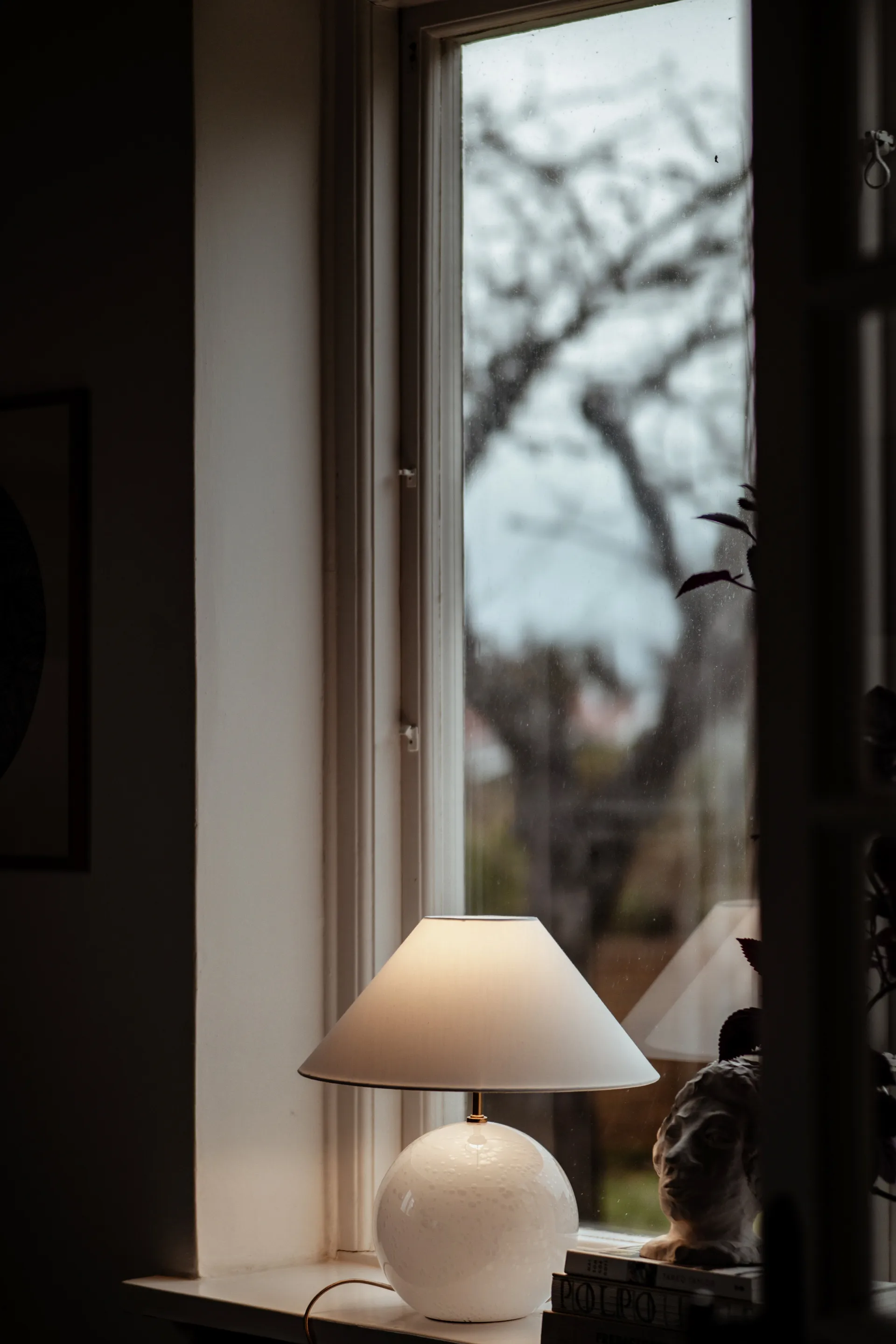 Iris 35 Tischleuchte 39 cm, Weiß Globen Lighting