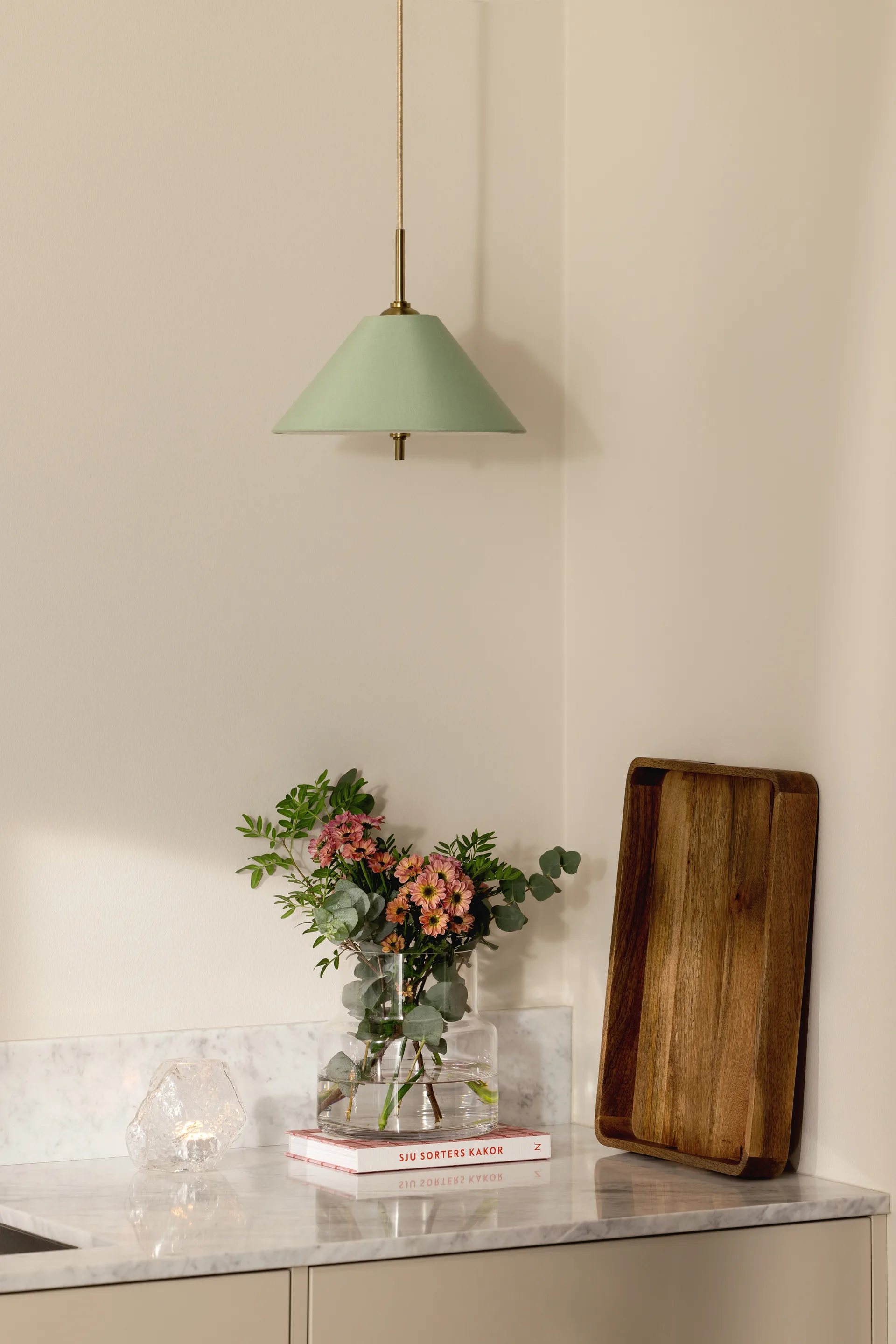 Iris Pendelleuchte 25, Grün Globen Lighting