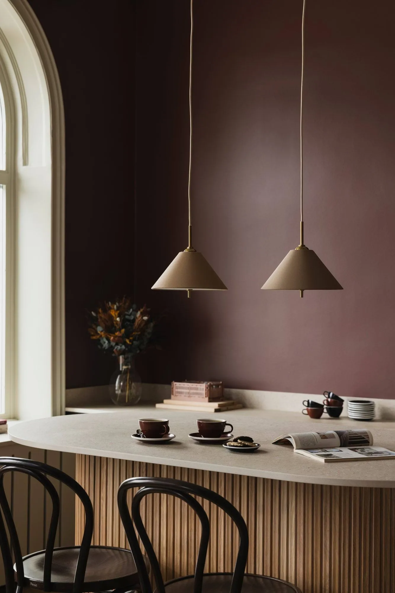 Iris Pendelleuchte 25, Mocha (Braun) Globen Lighting