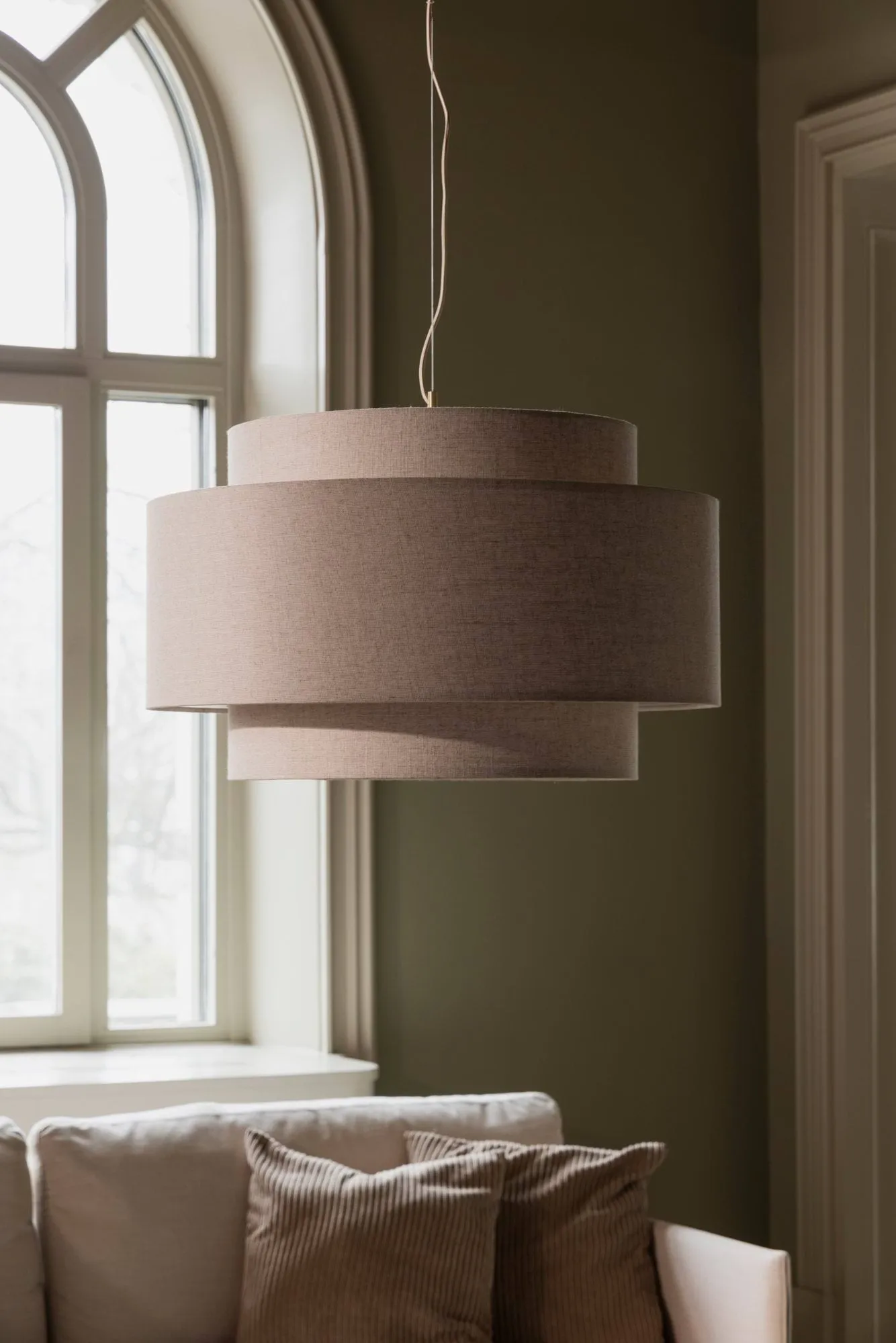 Noah Pendelleuchte Ø70 cm, Beige Globen Lighting