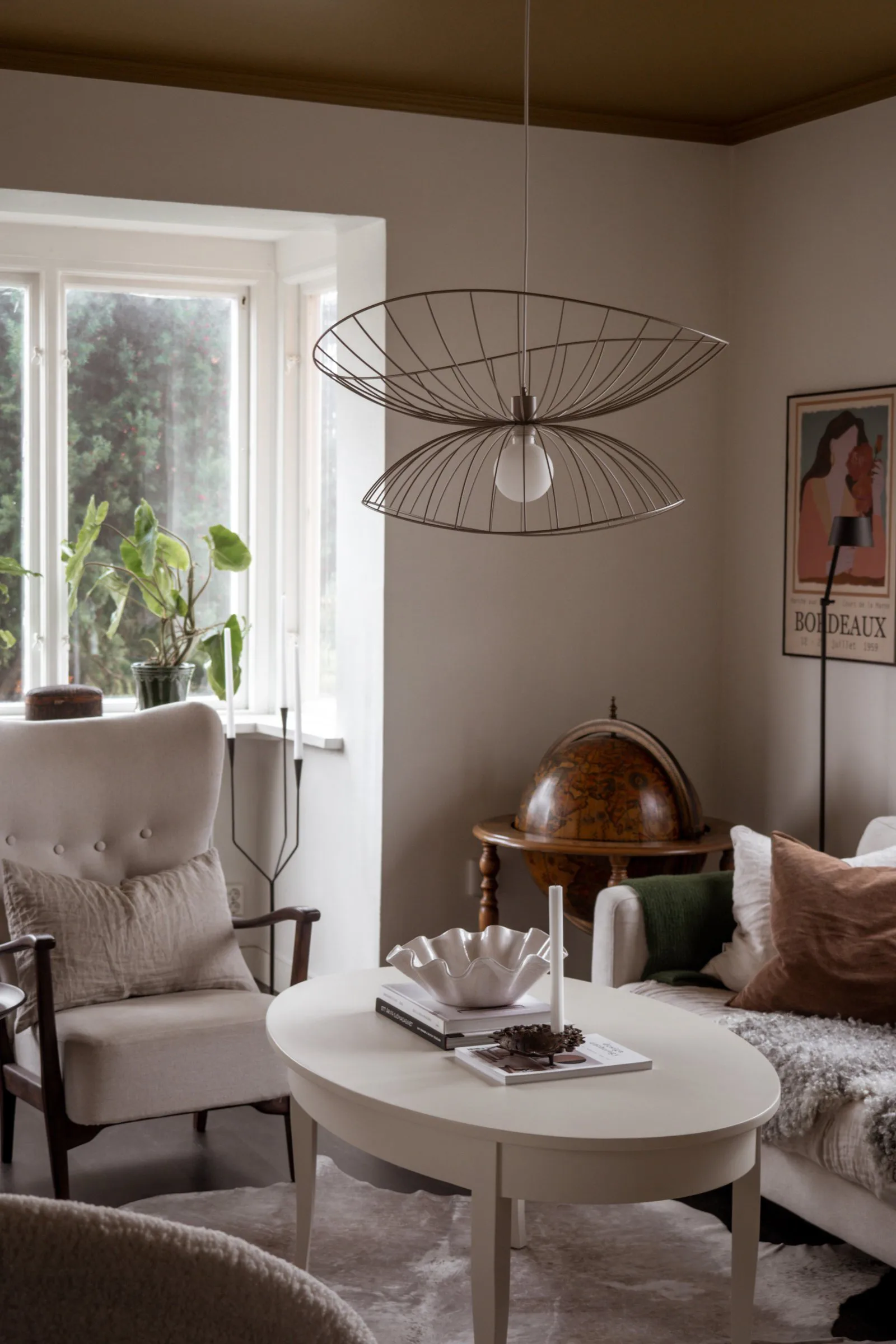 Ray Pendelleuchte Ø70 cm, Mud Globen Lighting