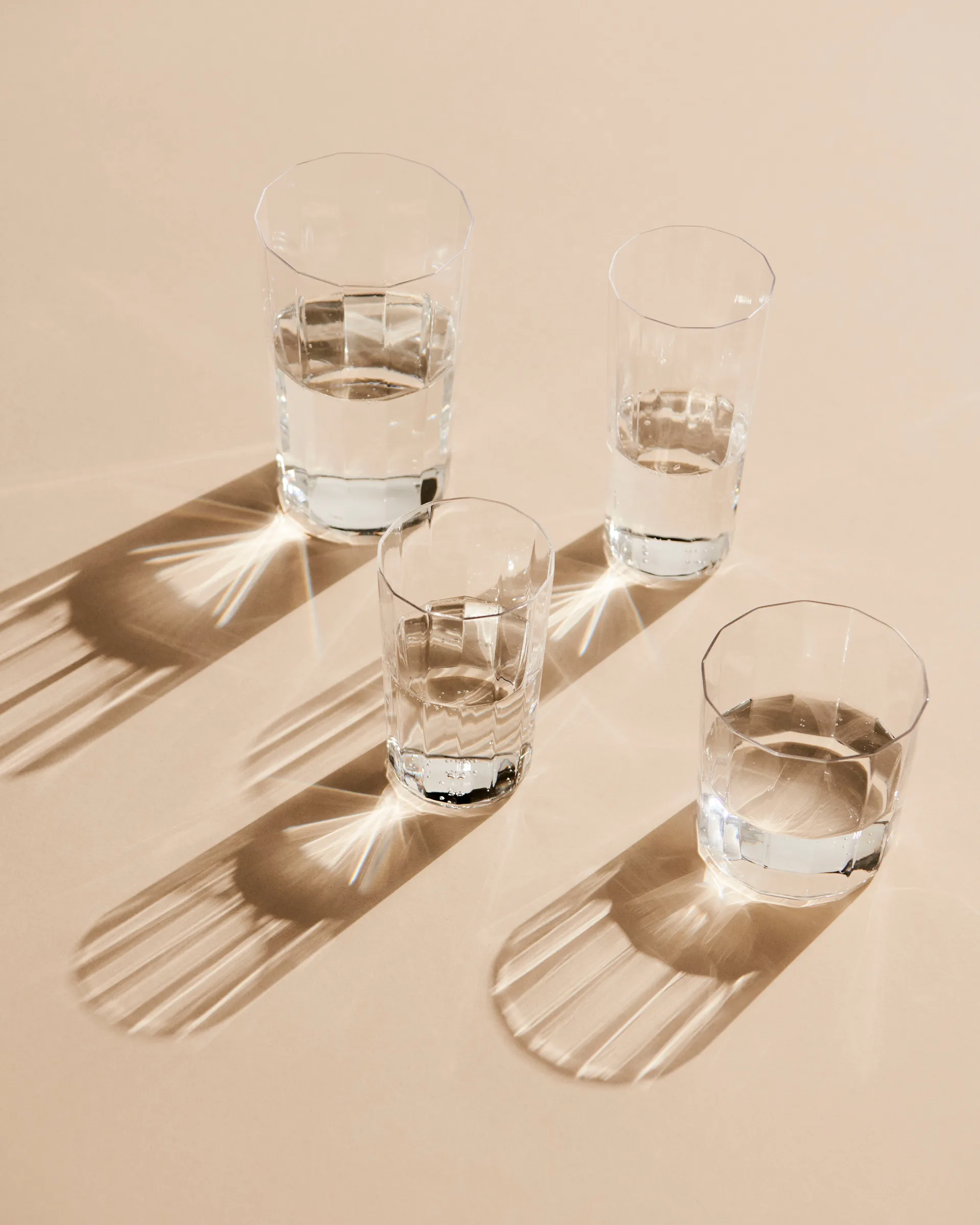 Angle Wasserglas, Wide 7,5 cm HAY