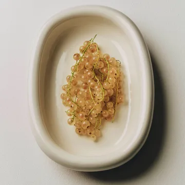 Barro ovale Servierplatte - Off-white, small 20x27,5 cm - HAY