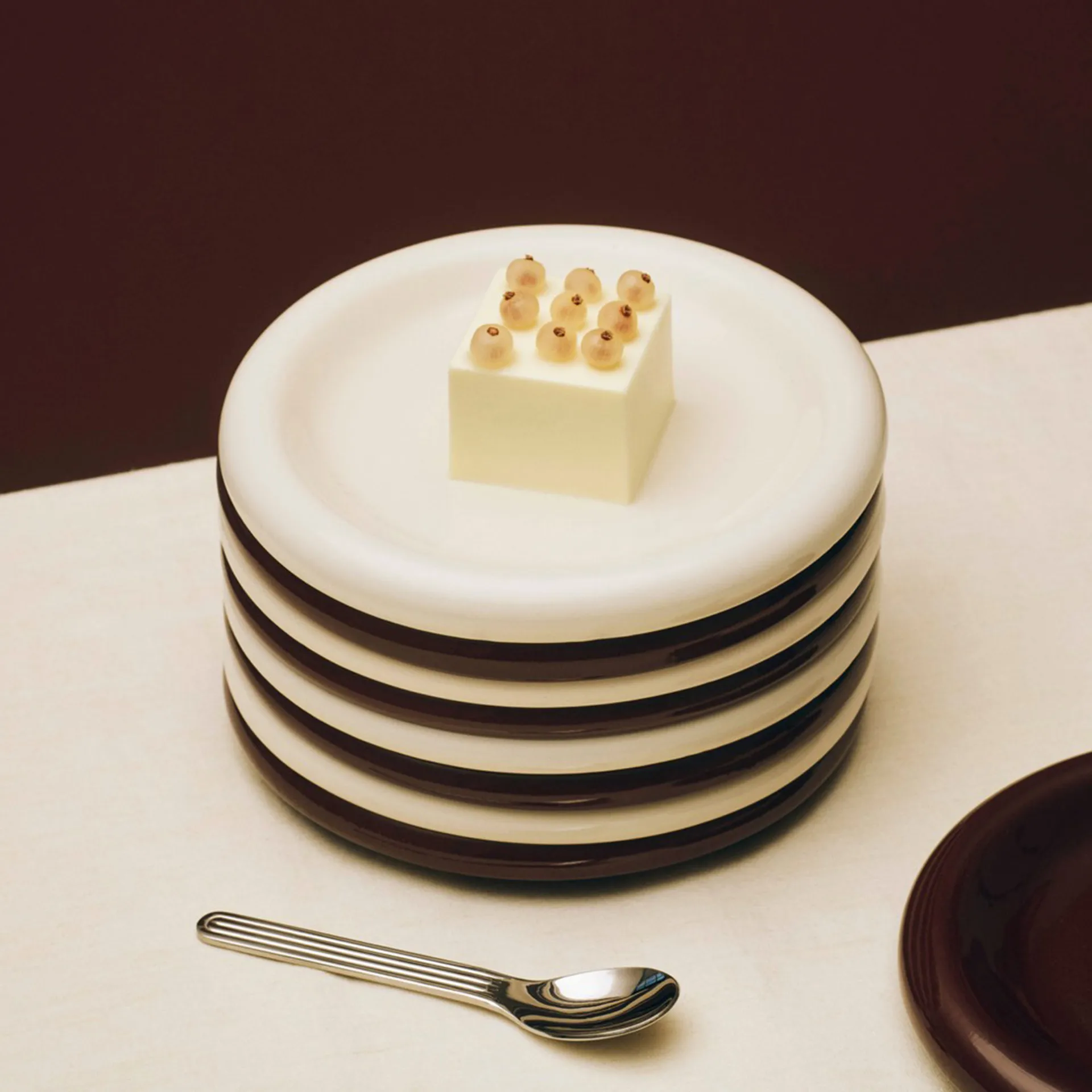 Barro Teller, Pistachio, Ø24 cm 2-teilig HAY