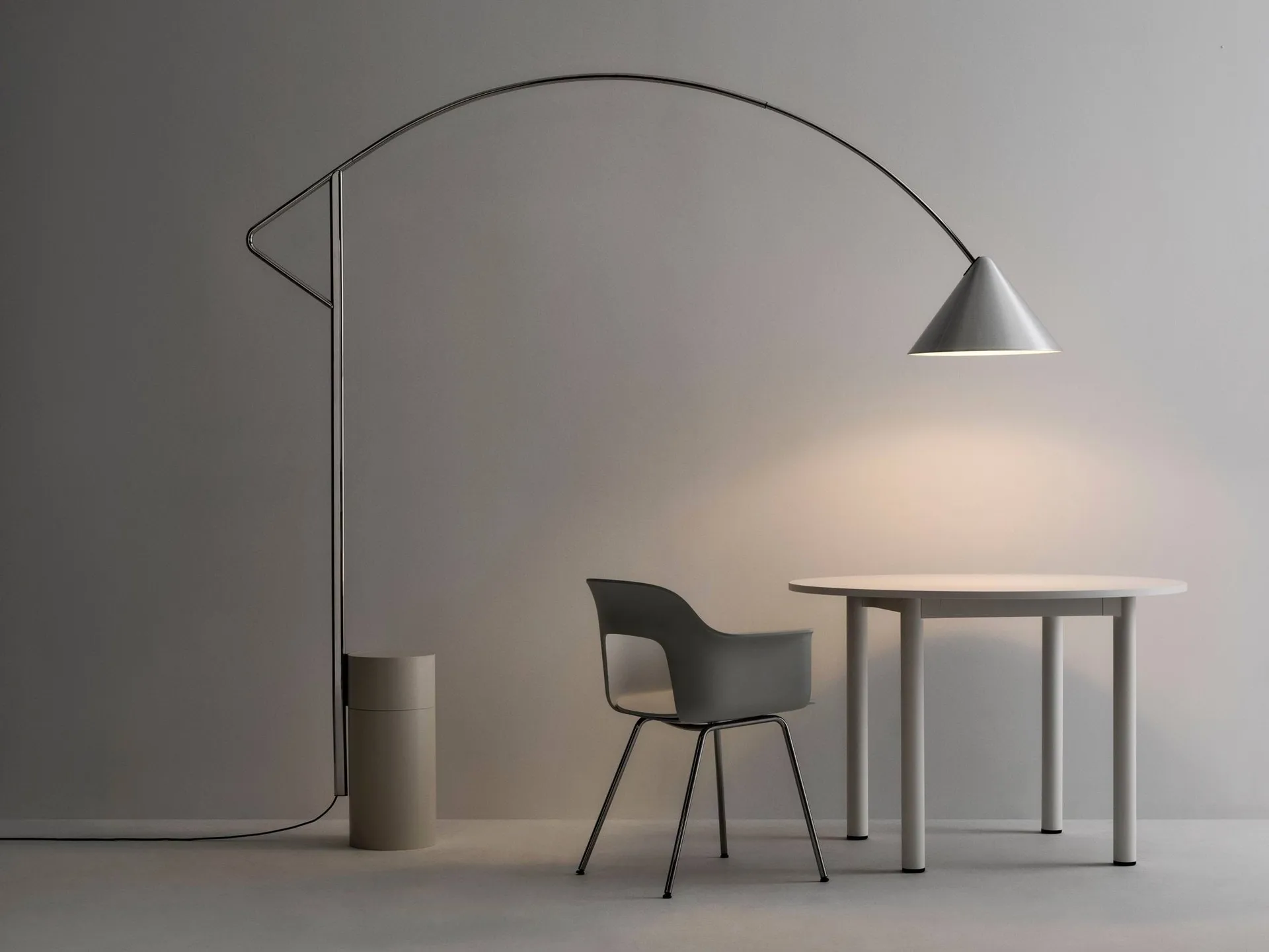 Compass Stehlampe, Silberfarben HAY