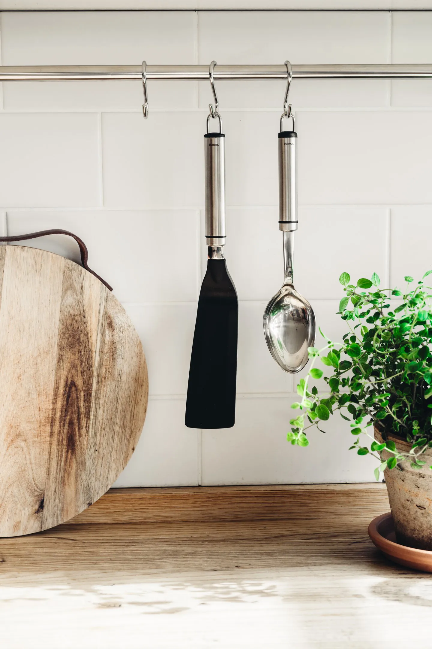 Heirol Steely Nylonspatel, Schwarz-Edelstahl Heirol