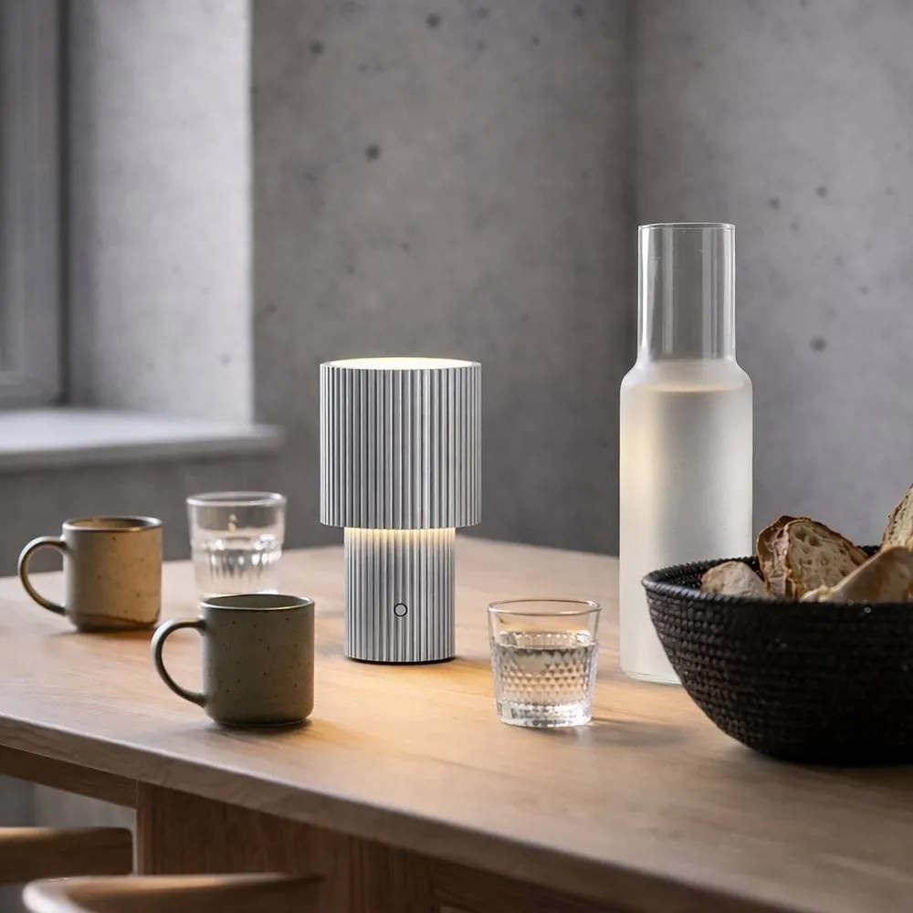 Iluma tragbare Tischlampe, Silber Herstal