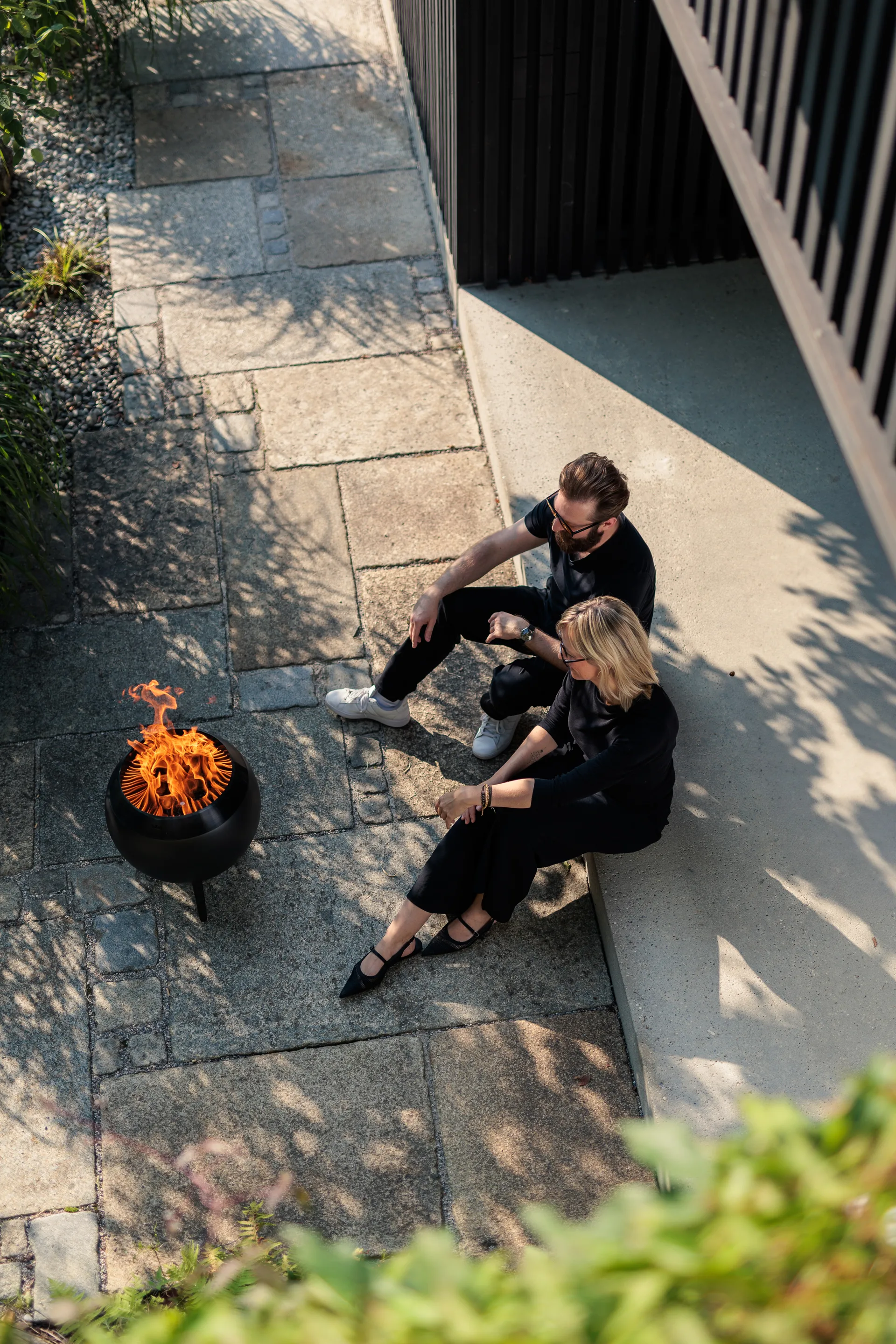 MOON 45 Feuerstelle, All black, niedriges Gestell Höfats