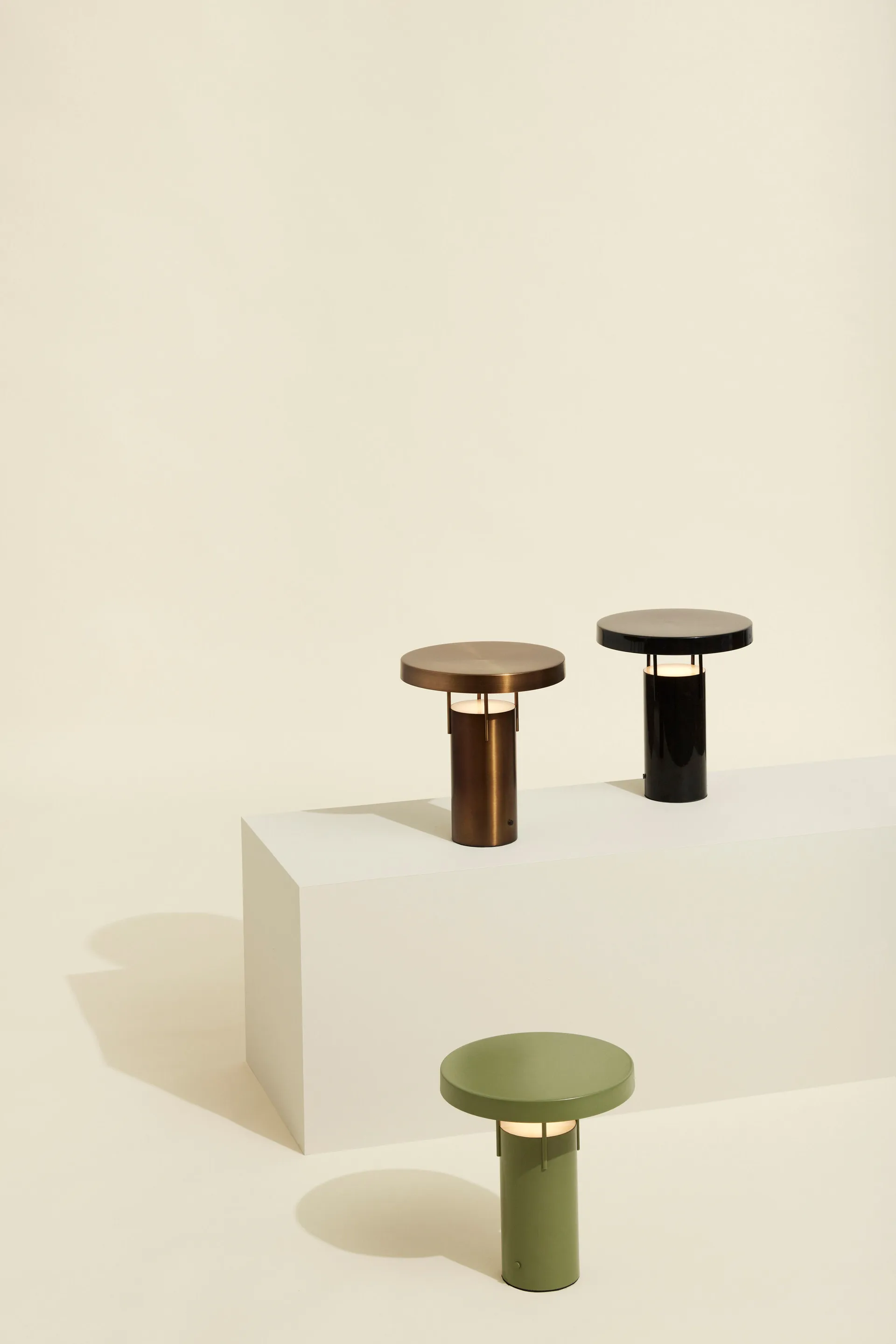 BringMe portable Tischlampe, Burnished brass Hübsch Interior