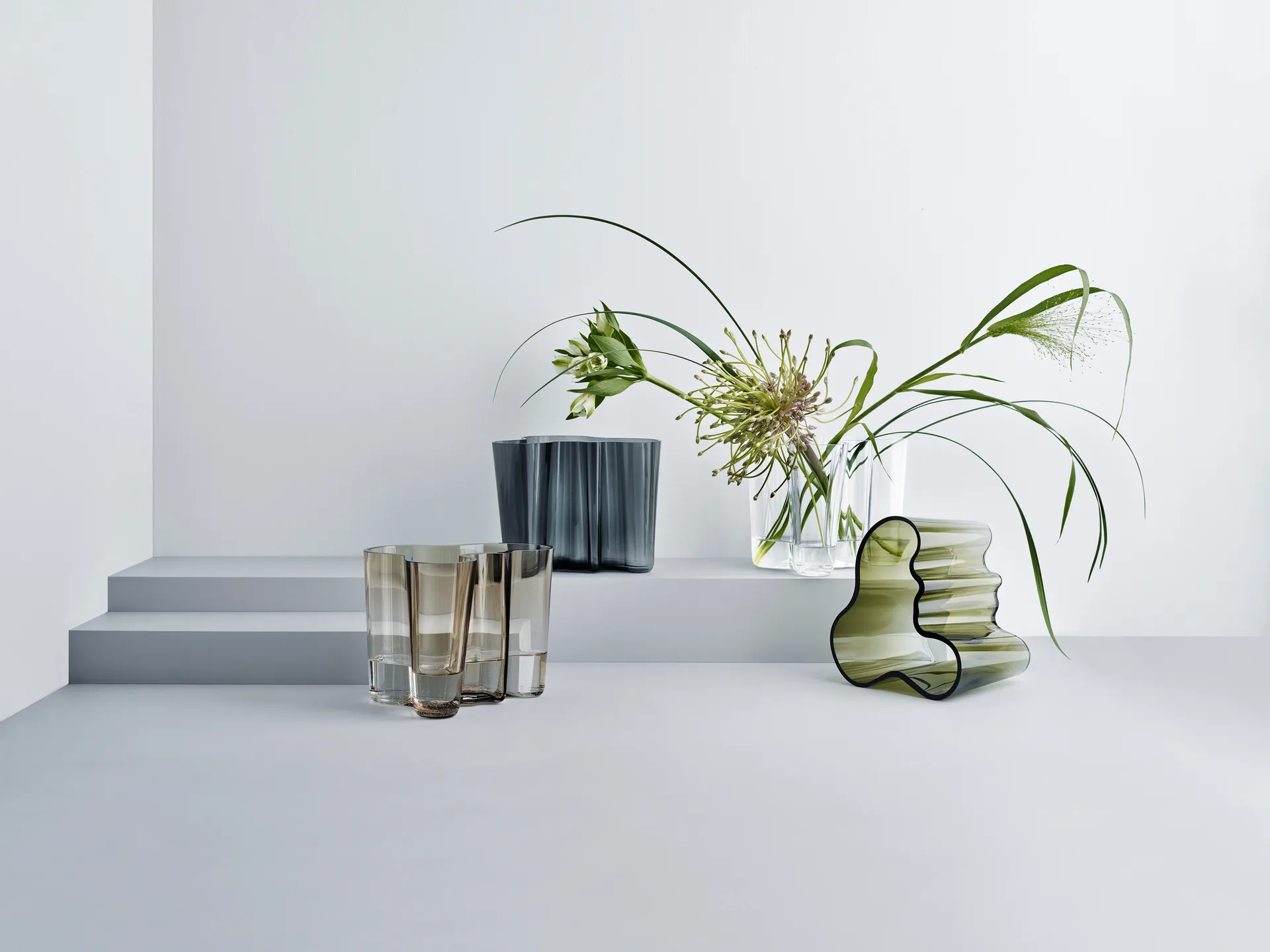 Alvar Aalto Vase dunkelgrau, 160mm Iittala