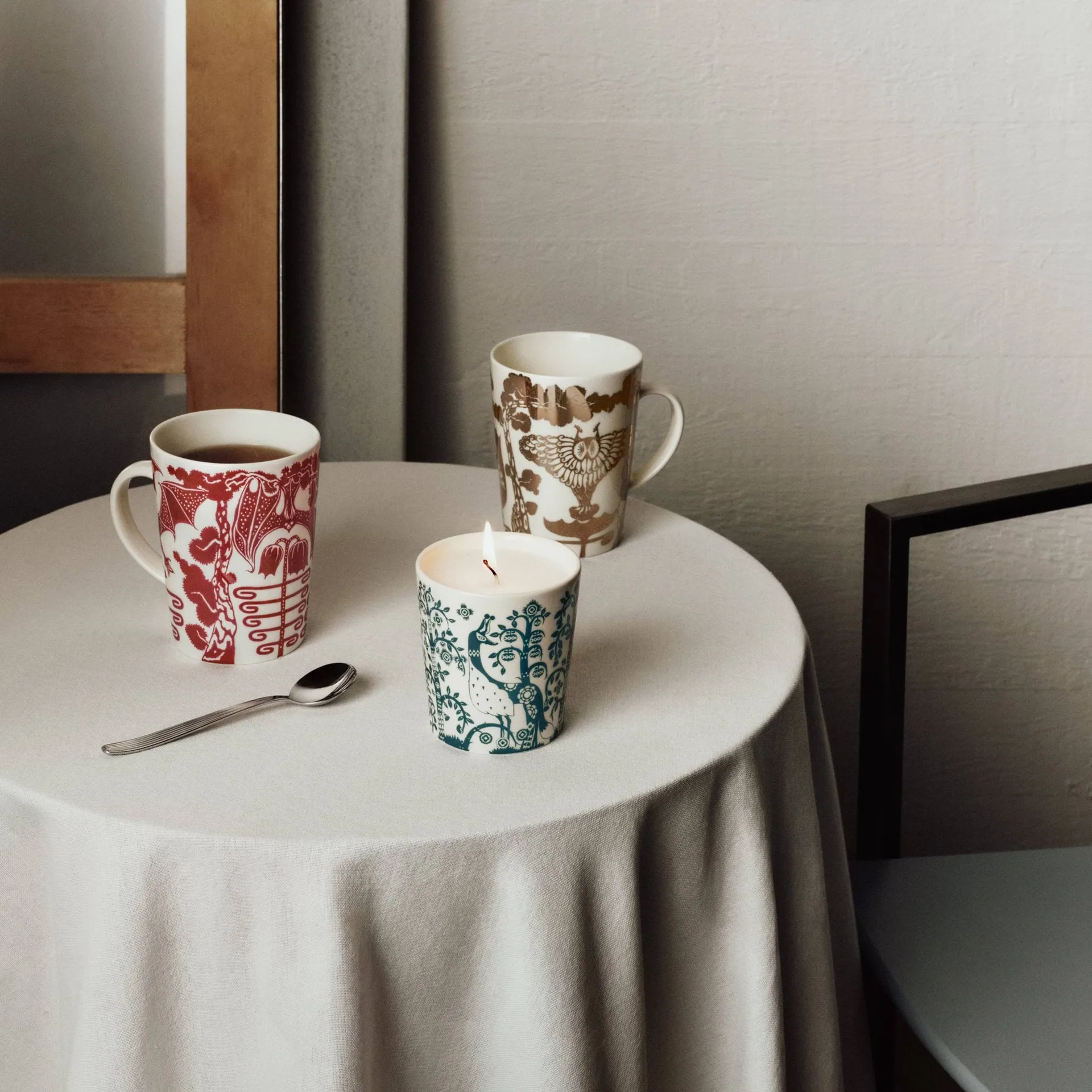 Taika Becher 40 cl Geschenkverpackung, Yö granatrot Iittala