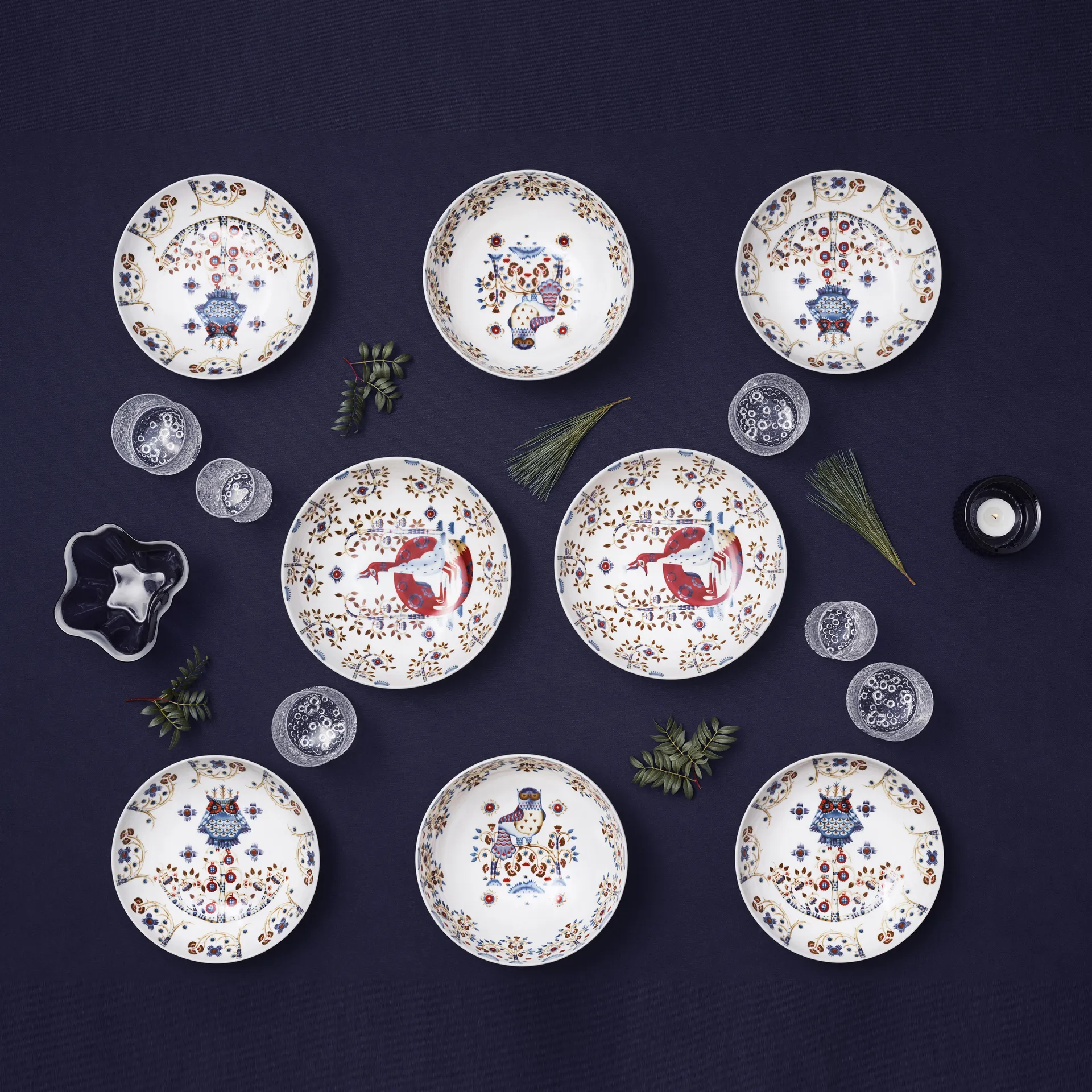 Taika tiefer Teller 22cm, Weiß gemustert Iittala