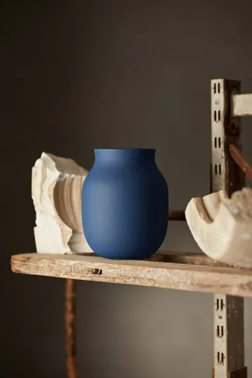 Studio Omaggio Vase - Blau, 20 cm - Kähler