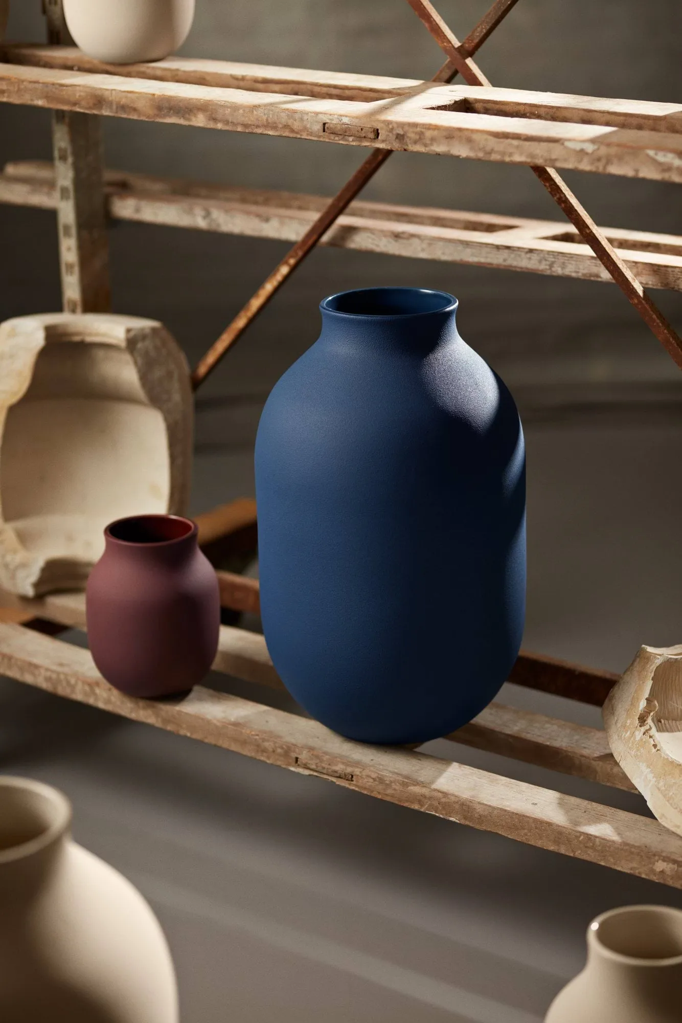 Studio Omaggio Vase, Blau, 50 cm Kähler
