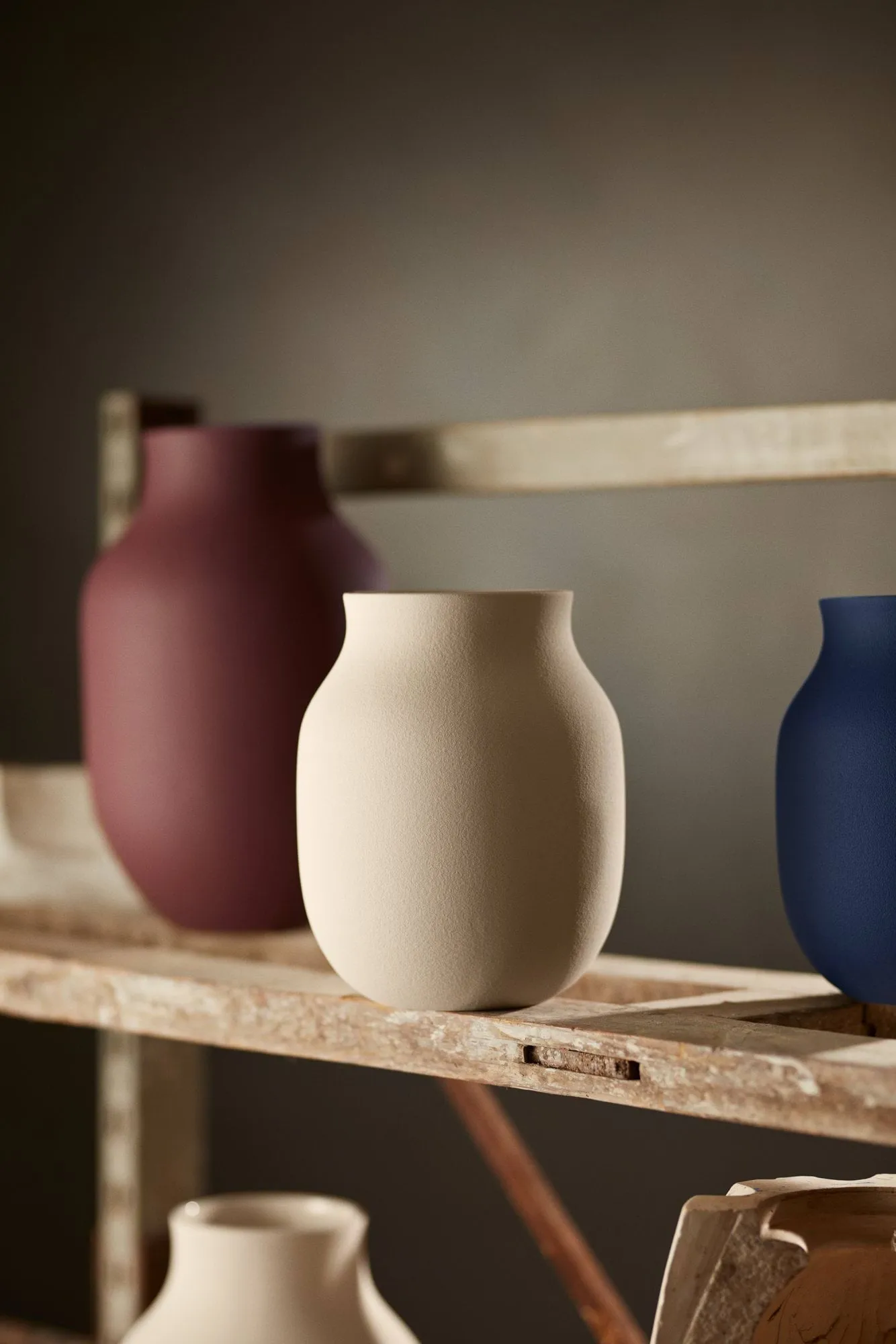 Studio Omaggio Vase, Bordeaux, 31 cm Kähler